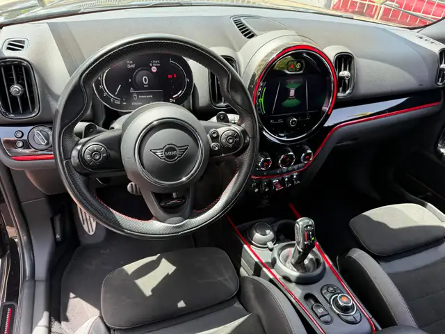 MINI Countryman view 8