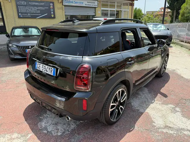 MINI Countryman view 6