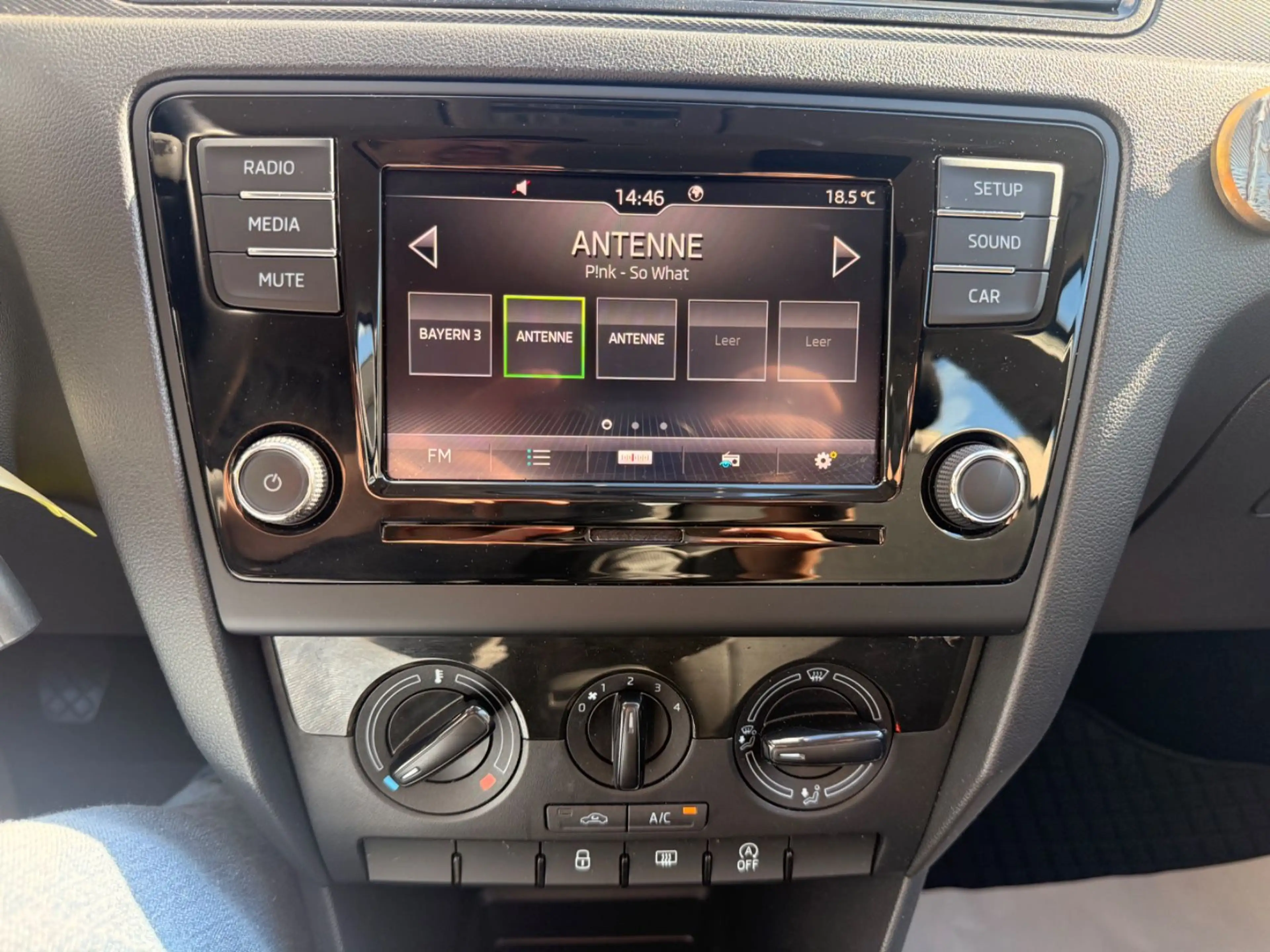 Skoda Rapid/Spaceback Spaceback Cool Edition — photo 15