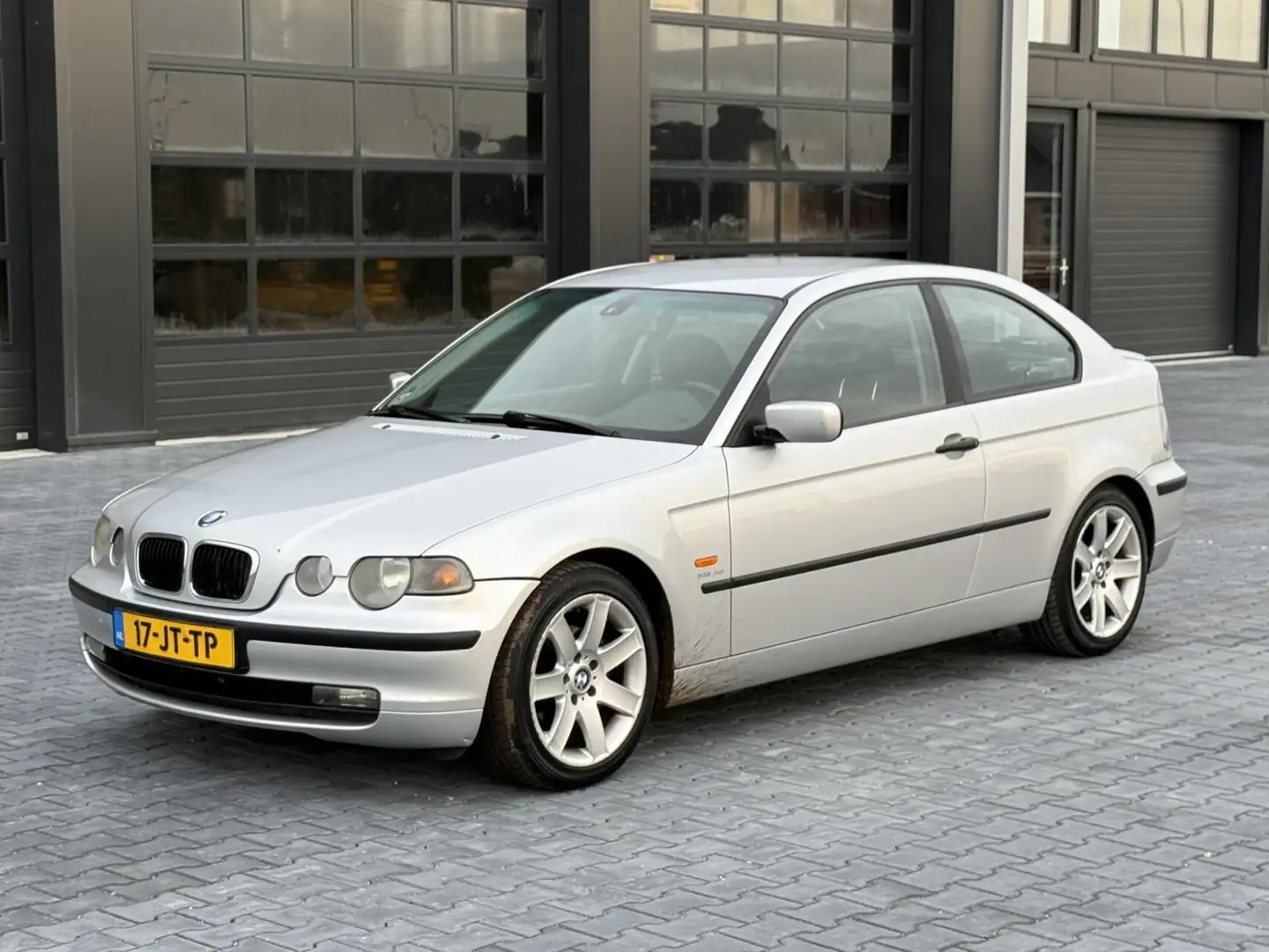 BMW 316 3-serie Compact 316TI Executive APK 06-2026 - Trek Grijs - 2