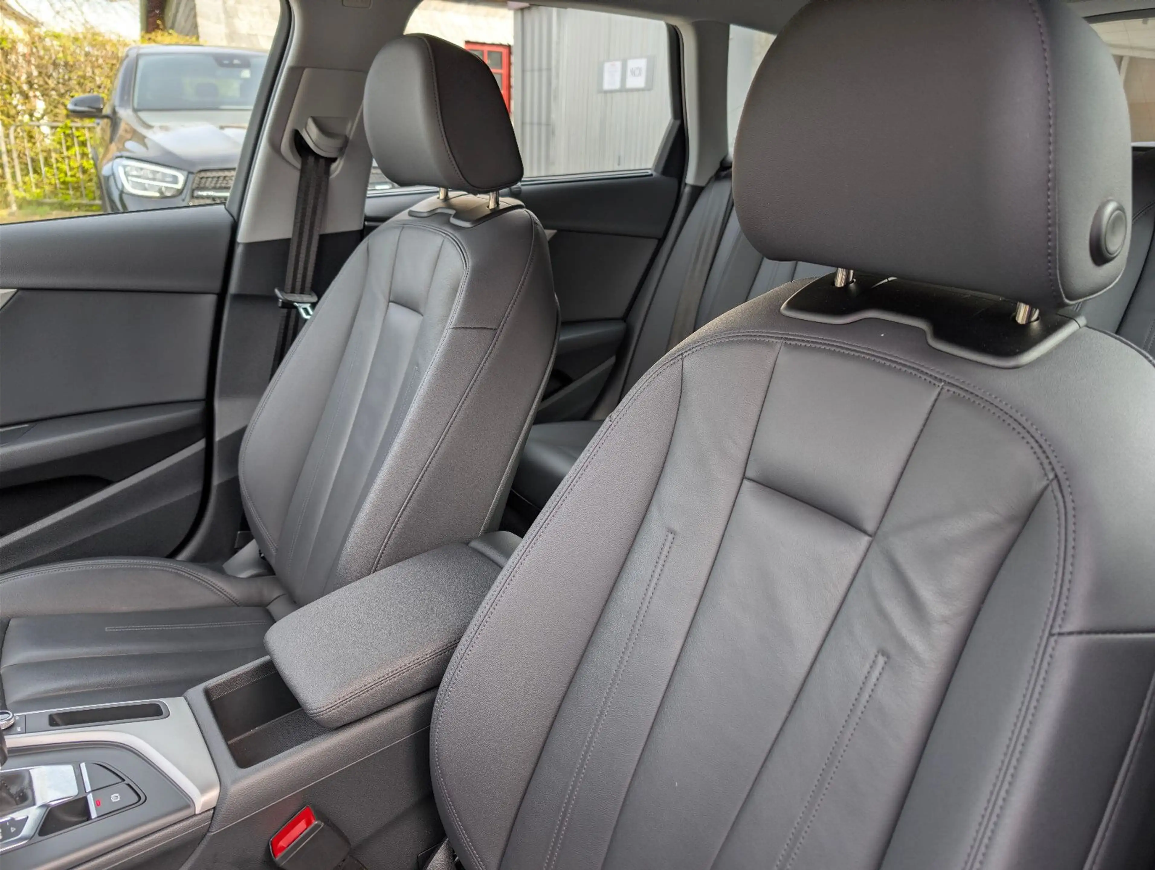 Audi A4 Avant 40 TFSI quattro advanced — photo 10