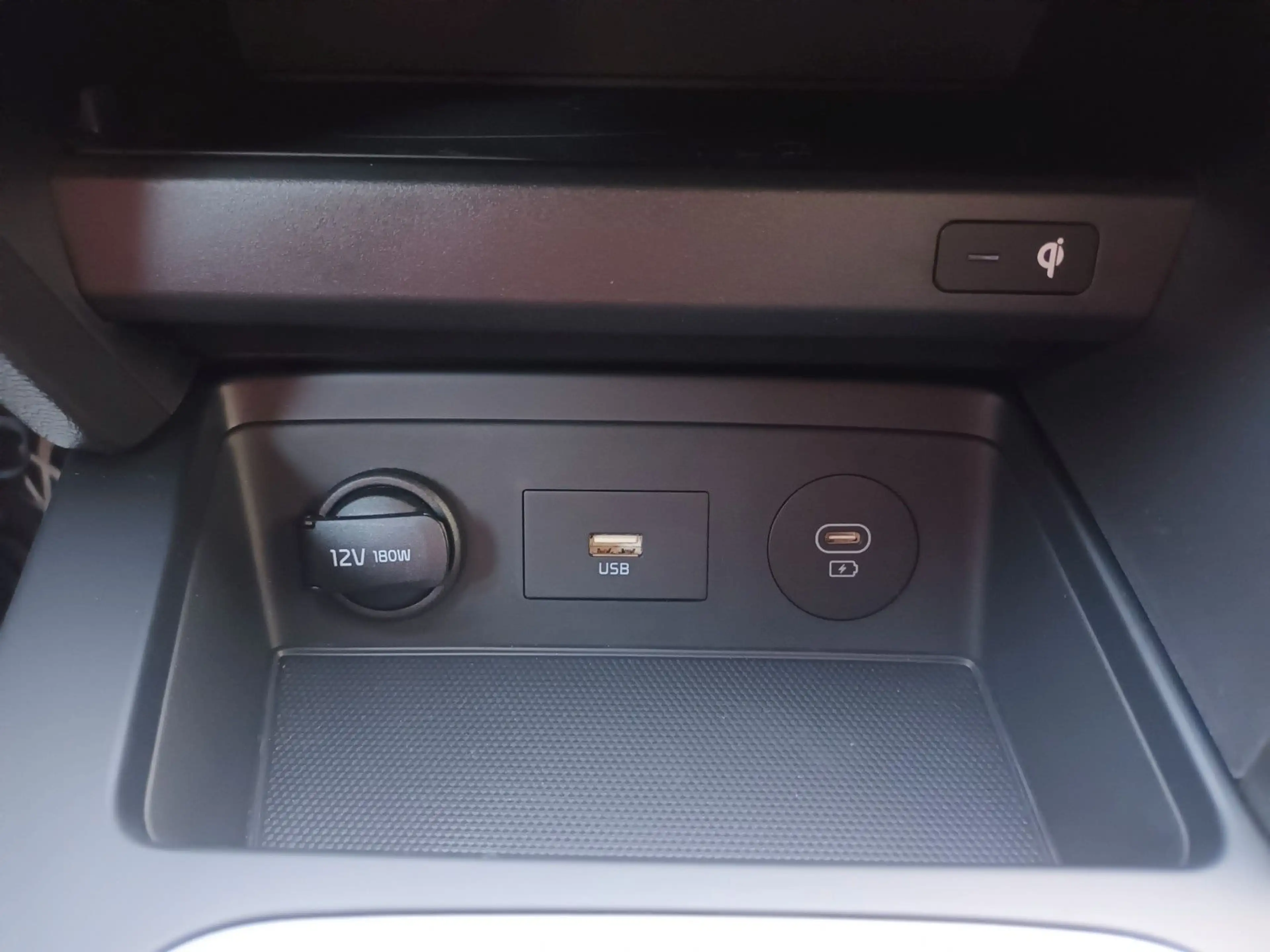 Kia Ceed SW / cee'd SW CEED SPORTWAGON 1.5T-GDI TOP BUSINESS DCT7 NAVI! — photo 12