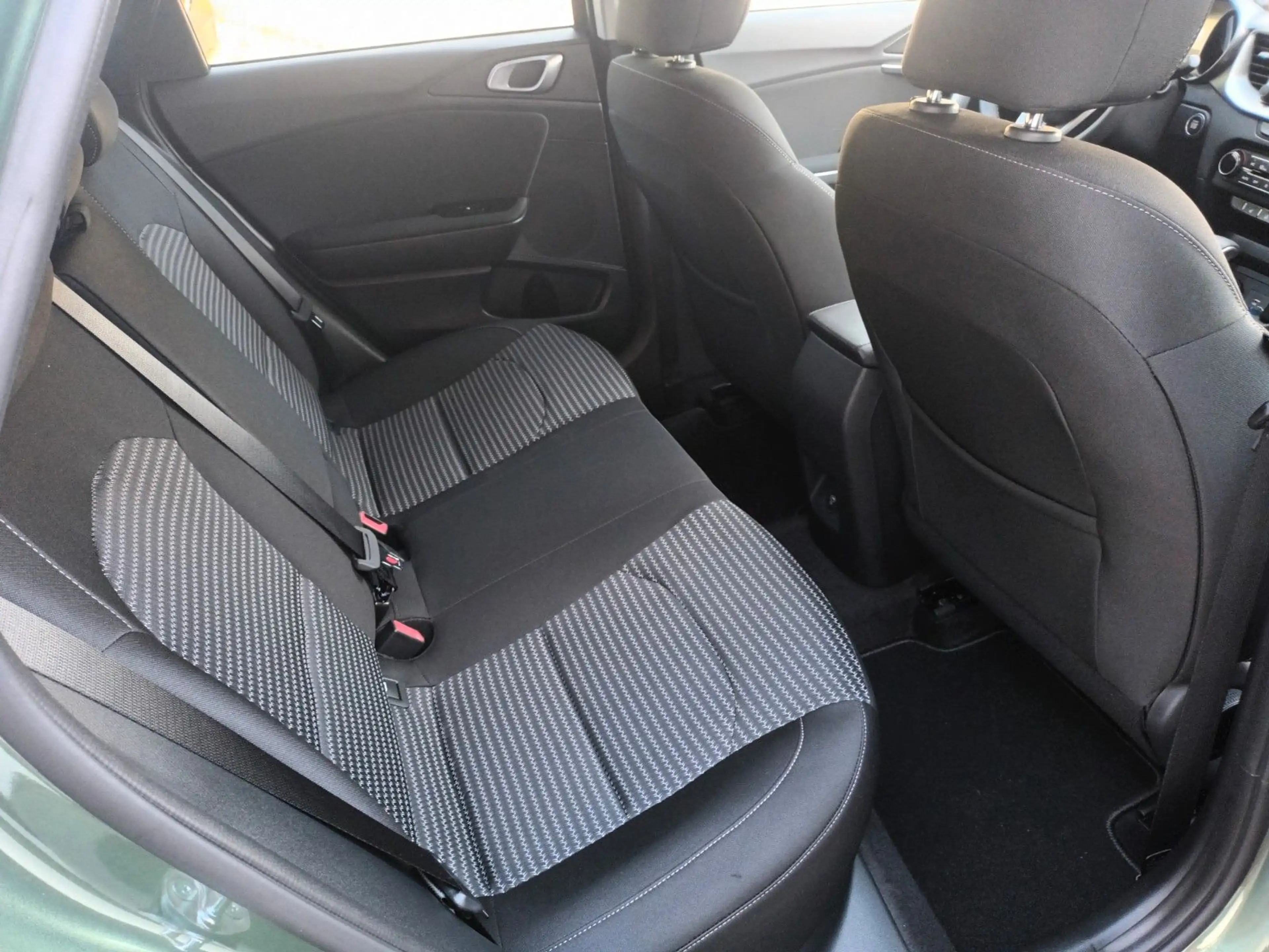 Kia Ceed SW / cee'd SW CEED SPORTWAGON 1.5T-GDI TOP BUSINESS DCT7 NAVI! — photo 5