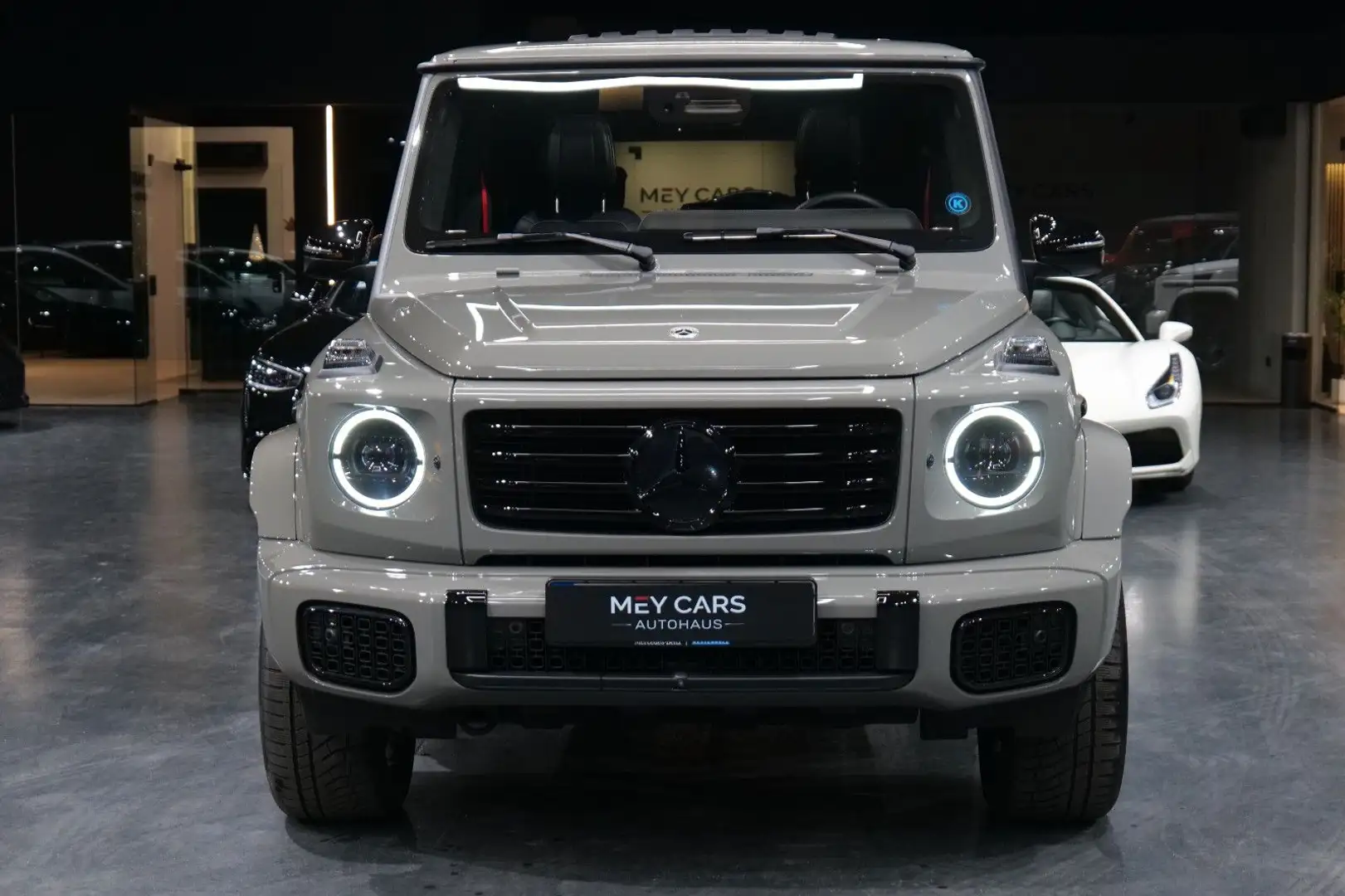 Mercedes-Benz 450 G 450 d AMG Line *1.Hand*MwSt*Night*360°* Grau - 2