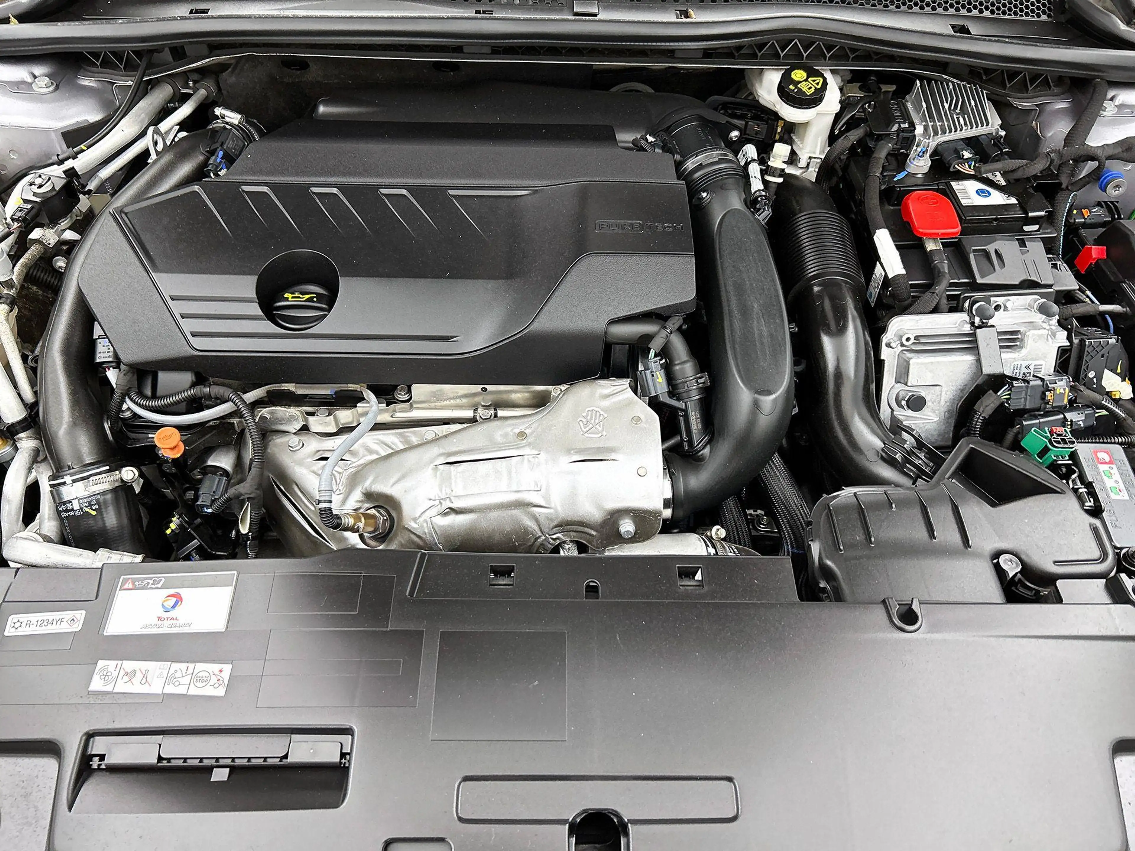 Peugeot 508 SW 1.6 HYbrid 225 Allure CAMERA | NAVI & CARPLAY | — photo 35