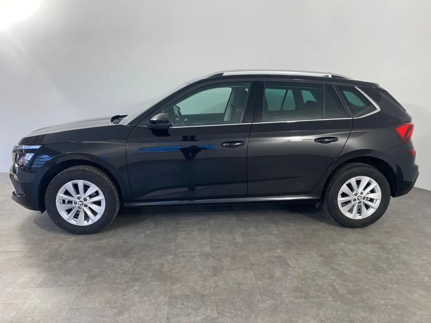 Skoda Kamiq 1.0 TSI Selection LED*RFK 85 kW (116 PS), Schal... Schwarz - 2