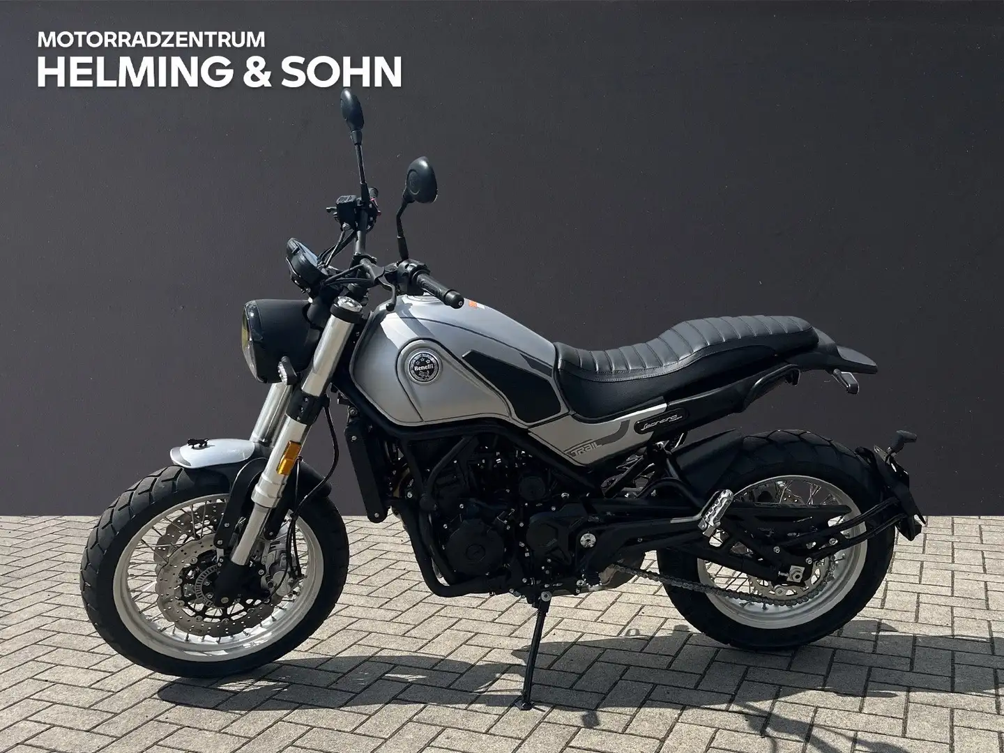 Benelli Leoncino 500 TRAIL Gris - 1