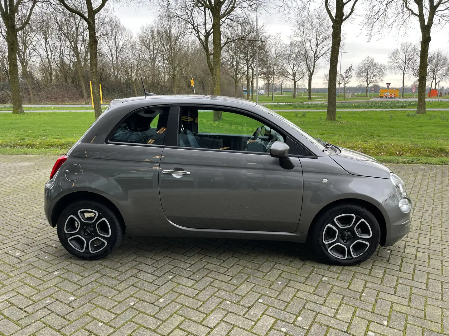 Fiat 500 1.0 Hybrid Club | APPLE/ANDROID CARPLAY | CRUISECO Grijs - 2