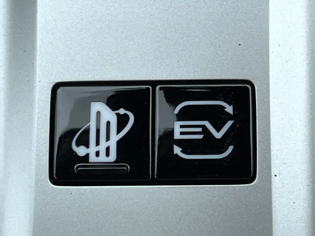 Mitsubishi Outlander снимка Mitsubishi Outlander