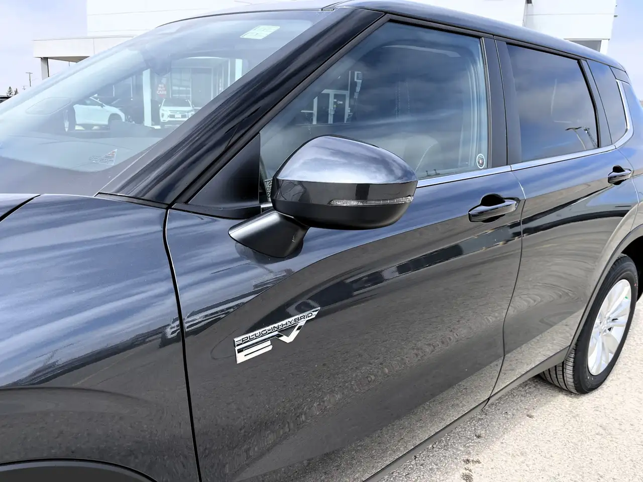 Mitsubishi Outlander снимка Mitsubishi Outlander