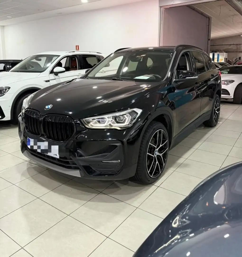 BMW X1 sDrive 18d Business Negro - 1