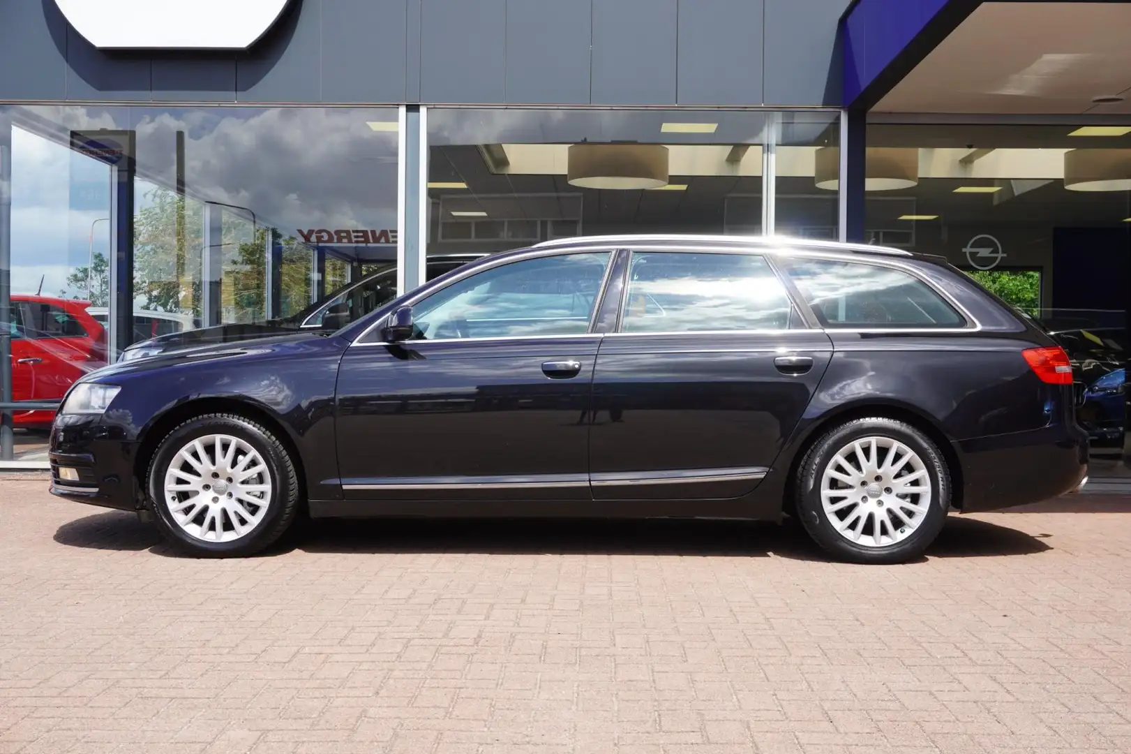 Audi A6 Avant 2.8 FSI Pro Line Business | Automaat | Airco Noir - 2