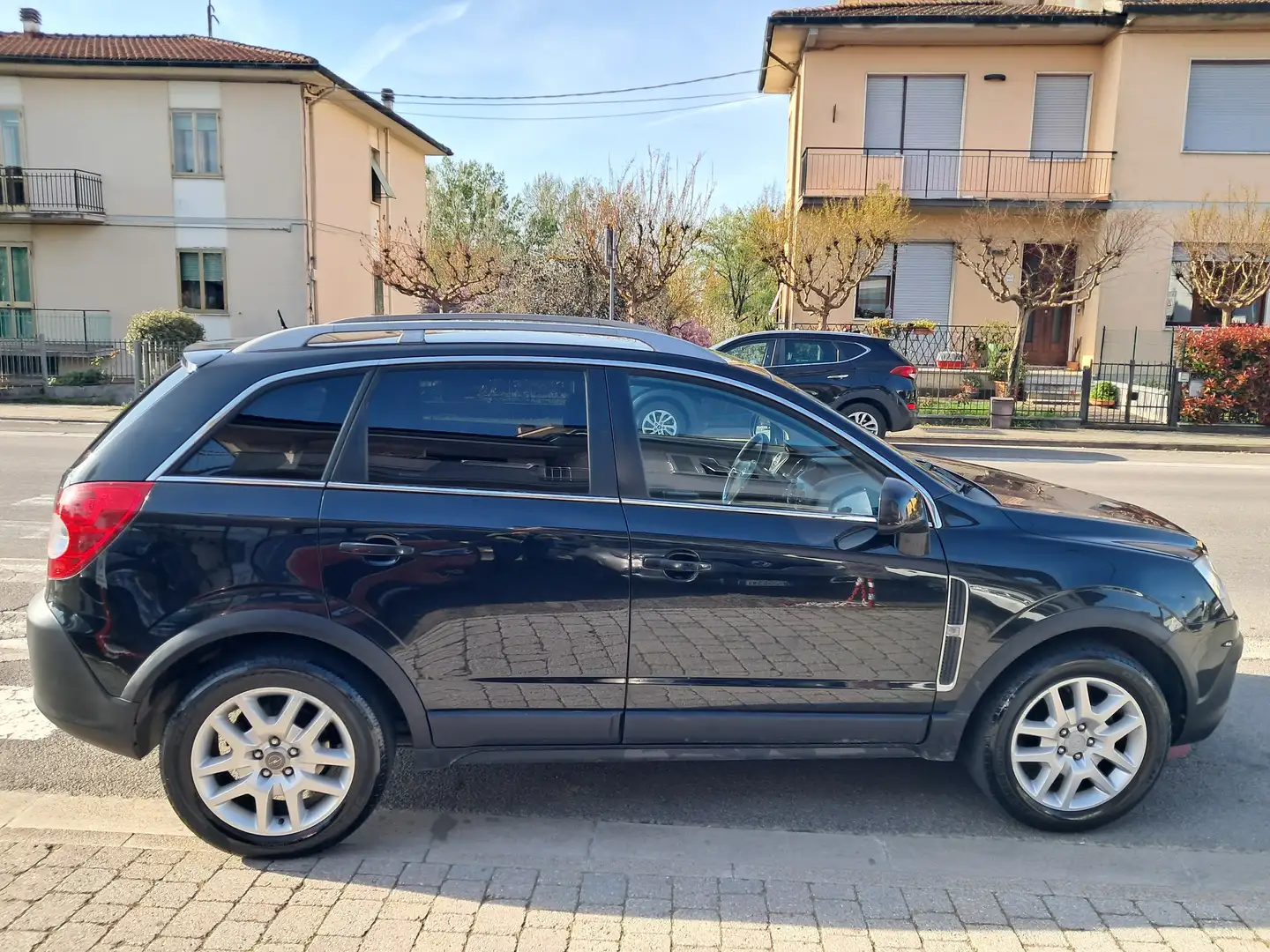 Opel Antara Antara 2.0 cdti Cosmo 150cv 4X4 Schwarz - 2