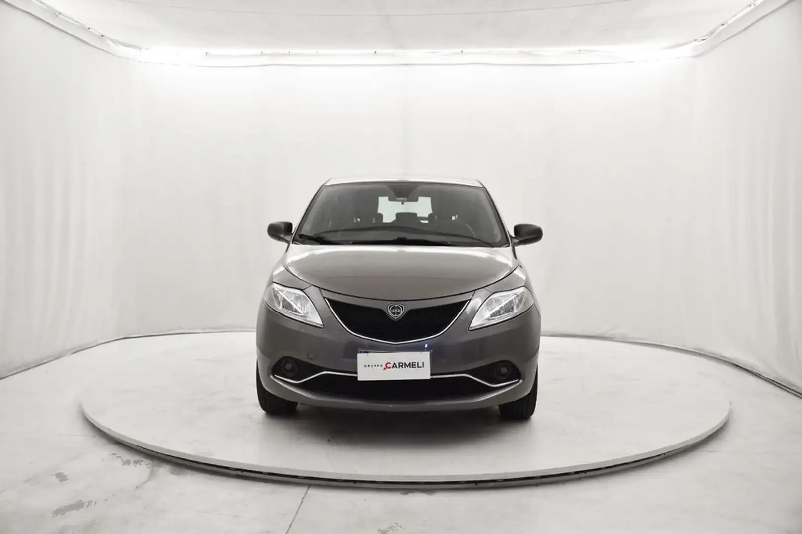 Lancia Ypsilon 1.2 Silver ecochic Gpl 69cv Grigio - 2