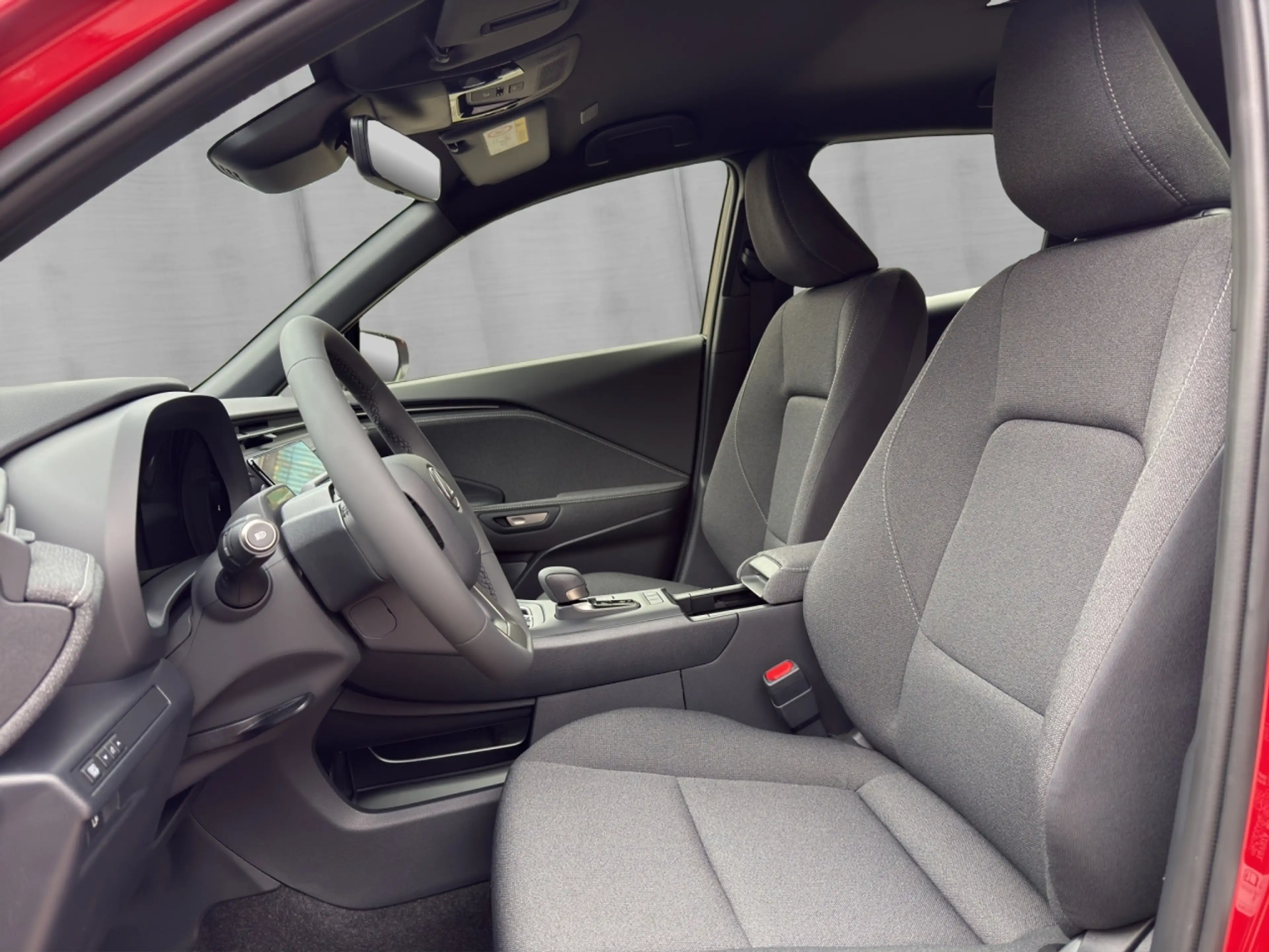 Lexus LBX LBX Basis 136 PS 2WD — photo 9