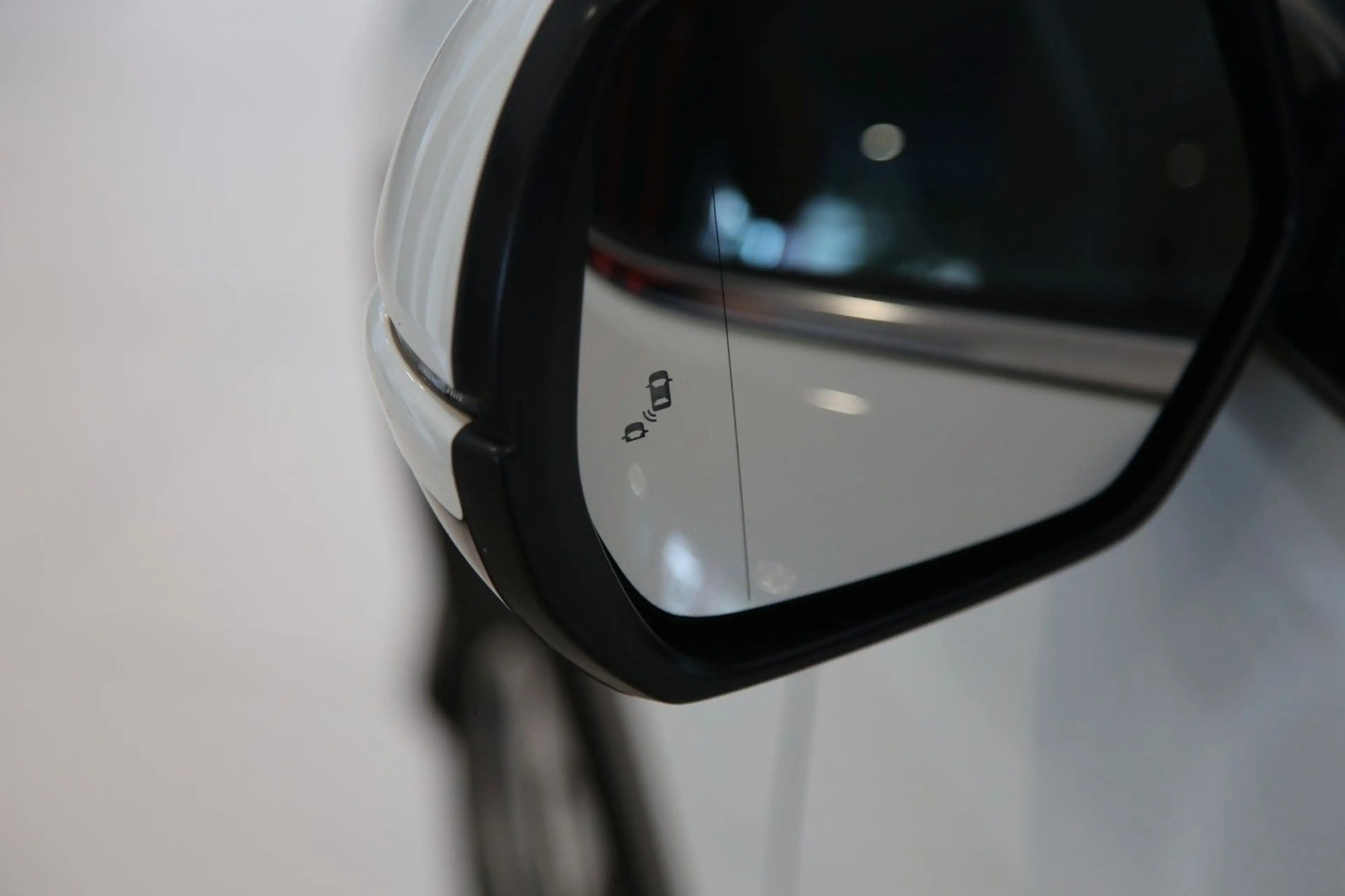 Honda CR-V Lifestyle 4WD RFK SHZ — photo 24