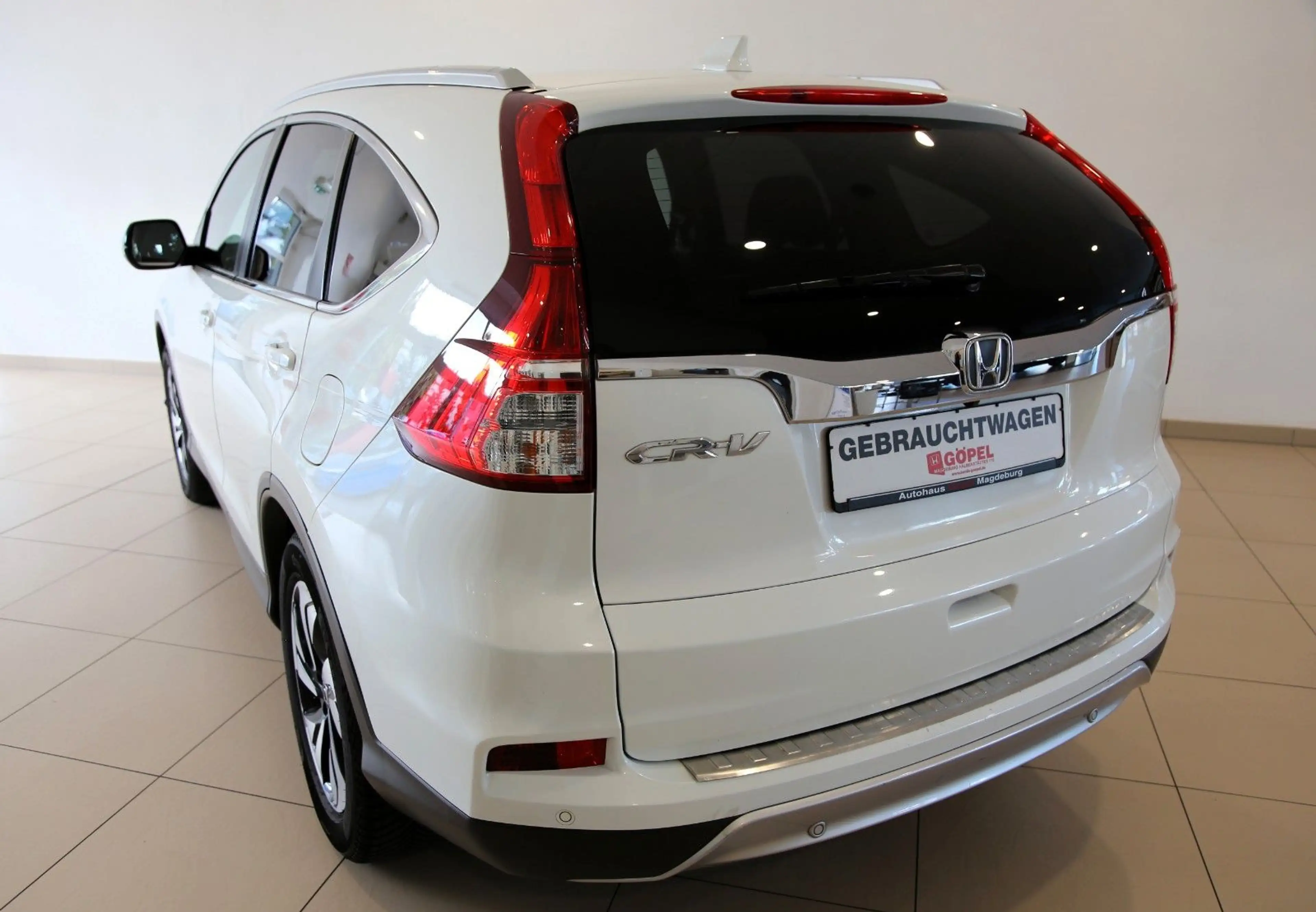 Honda CR-V Lifestyle 4WD RFK SHZ — photo 2