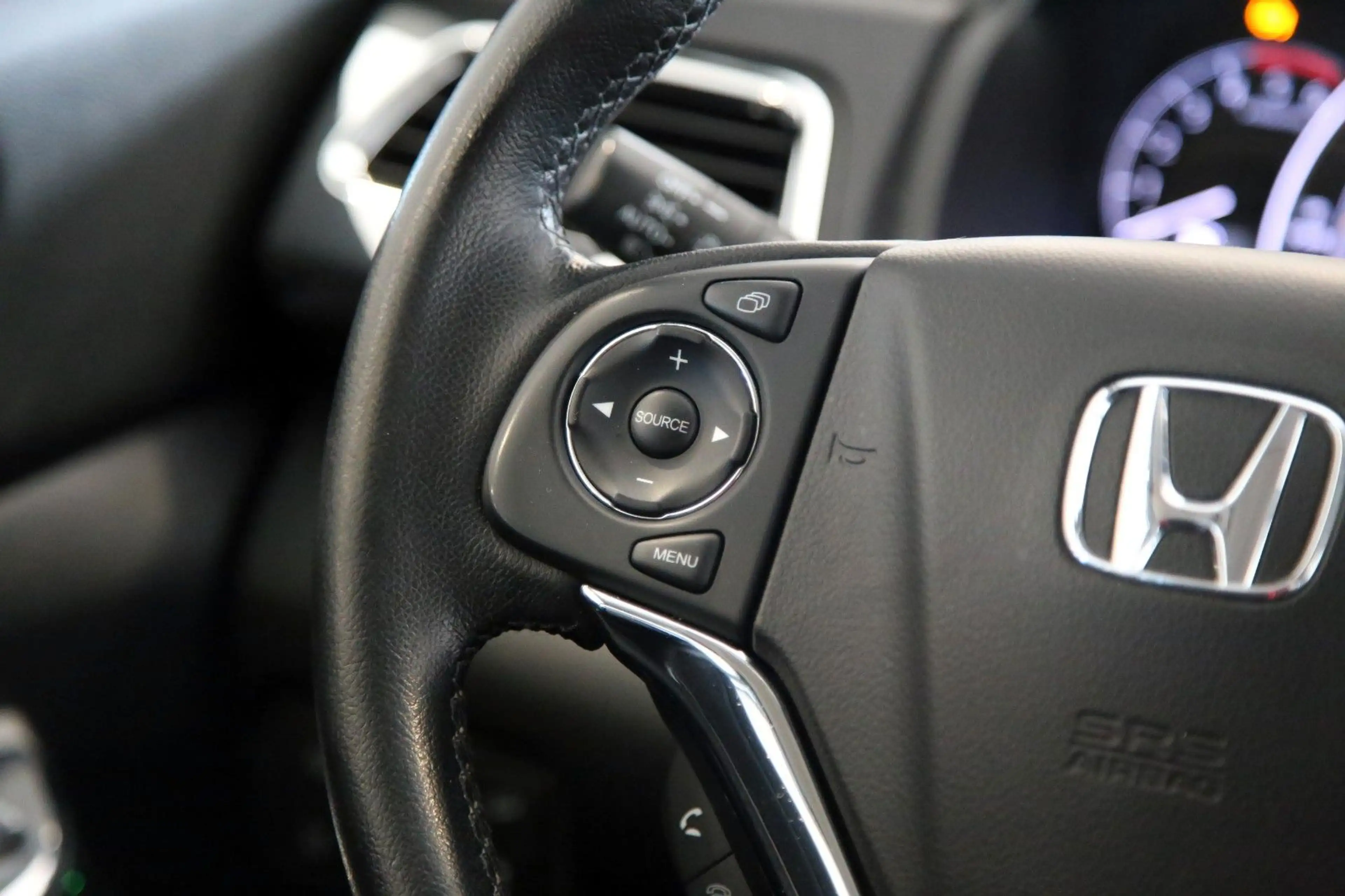 Honda CR-V Lifestyle 4WD RFK SHZ — photo 15