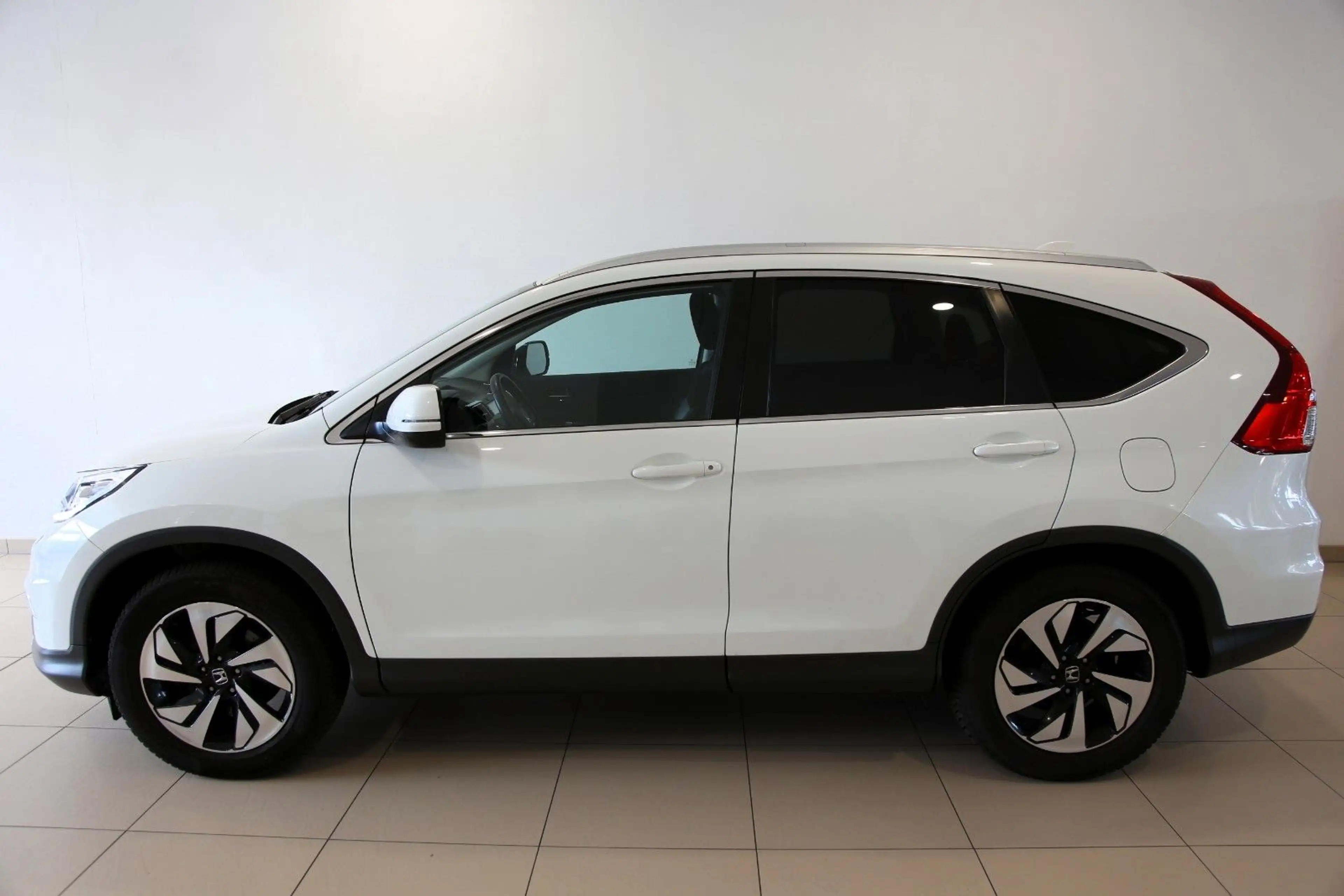 Honda CR-V Lifestyle 4WD RFK SHZ — photo 3