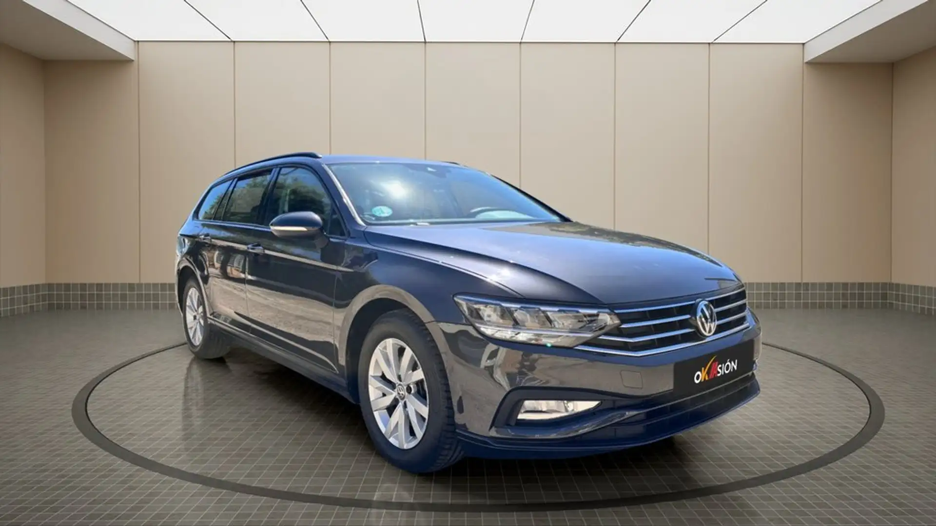 Volkswagen Passat Variant 1.6 TDI 88kW (120CV) DSG Schwarz - 1