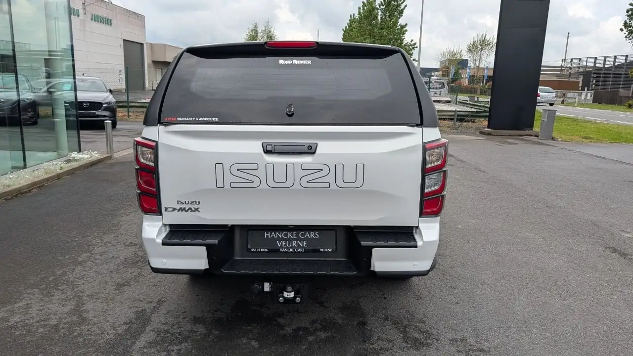 Isuzu D-Max 2025 — фото 11