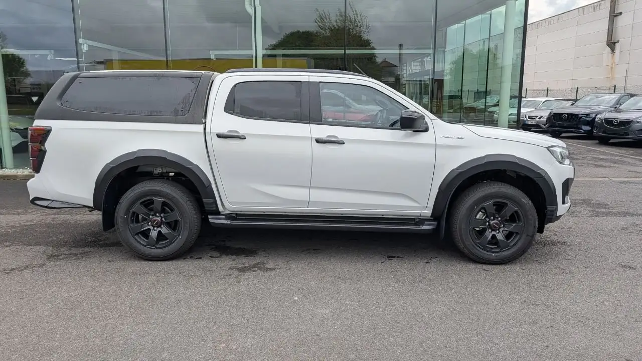 Isuzu D-Max 2025 — фото 9