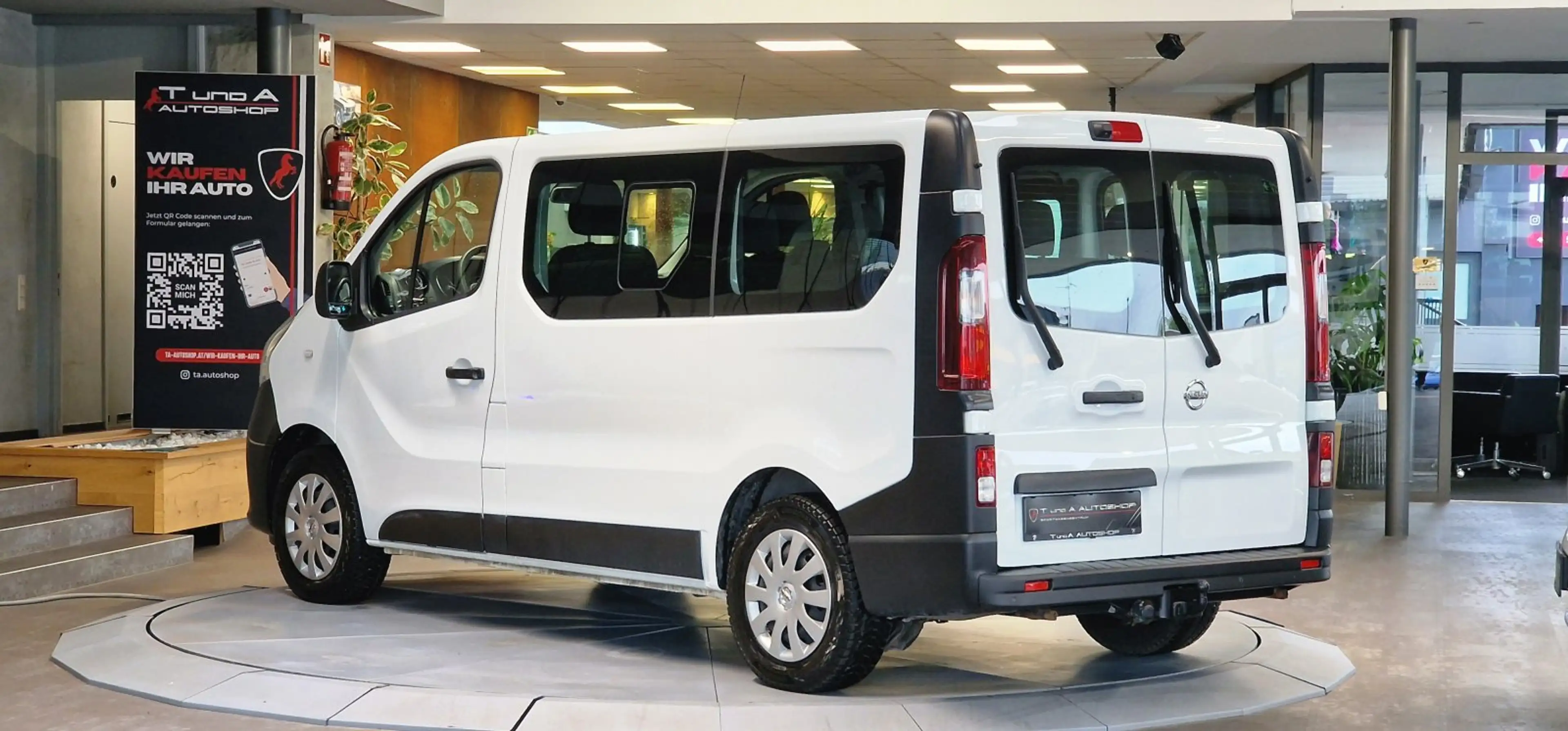 Nissan NV300 NV 300 8-Sitzer *AHK*Kamera*PDC* — photo 6
