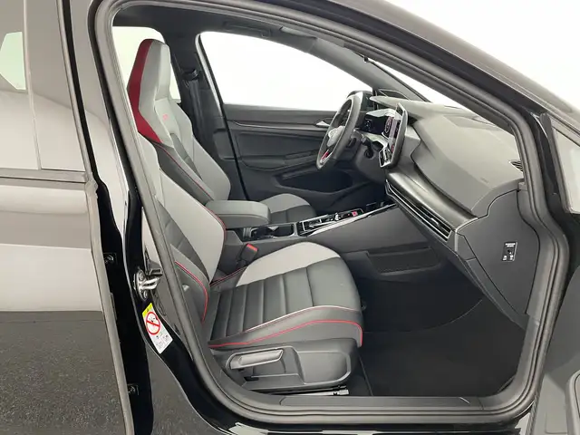 Volkswagen Golf view 10