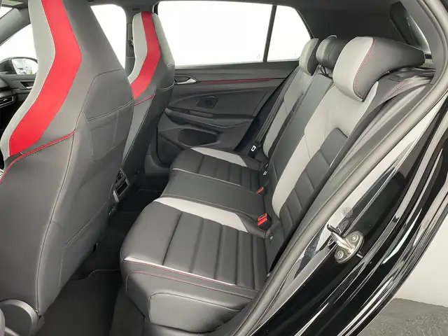 Volkswagen Golf view 11