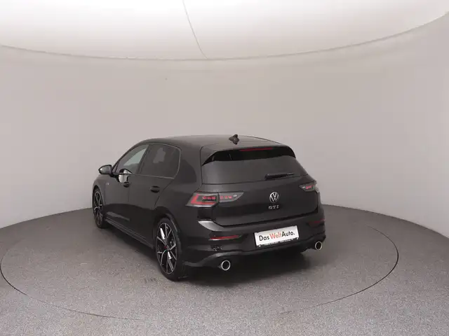 Volkswagen Golf view 5