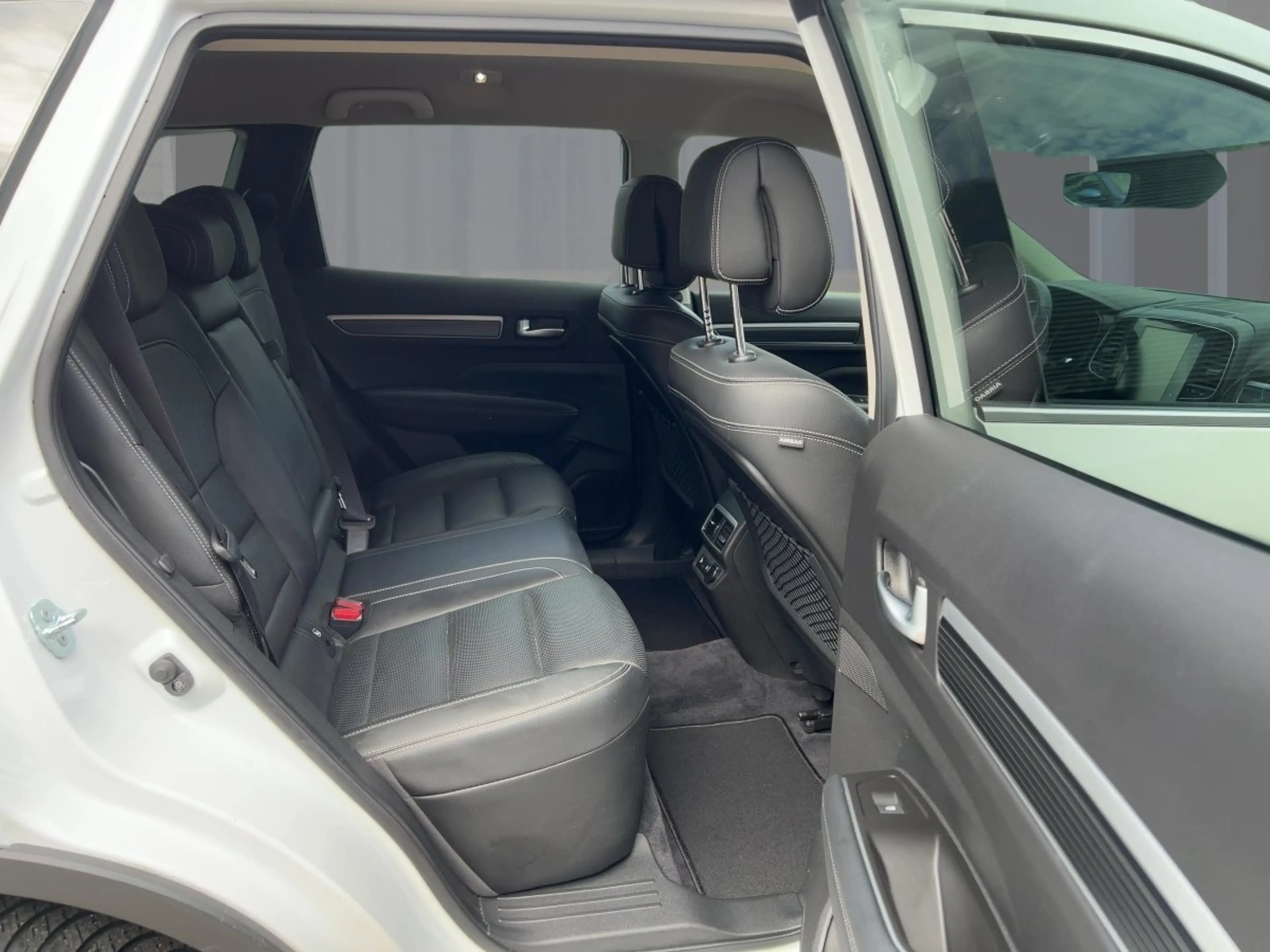 Renault Koleos 2.0 dCi 185 Techno — photo 9