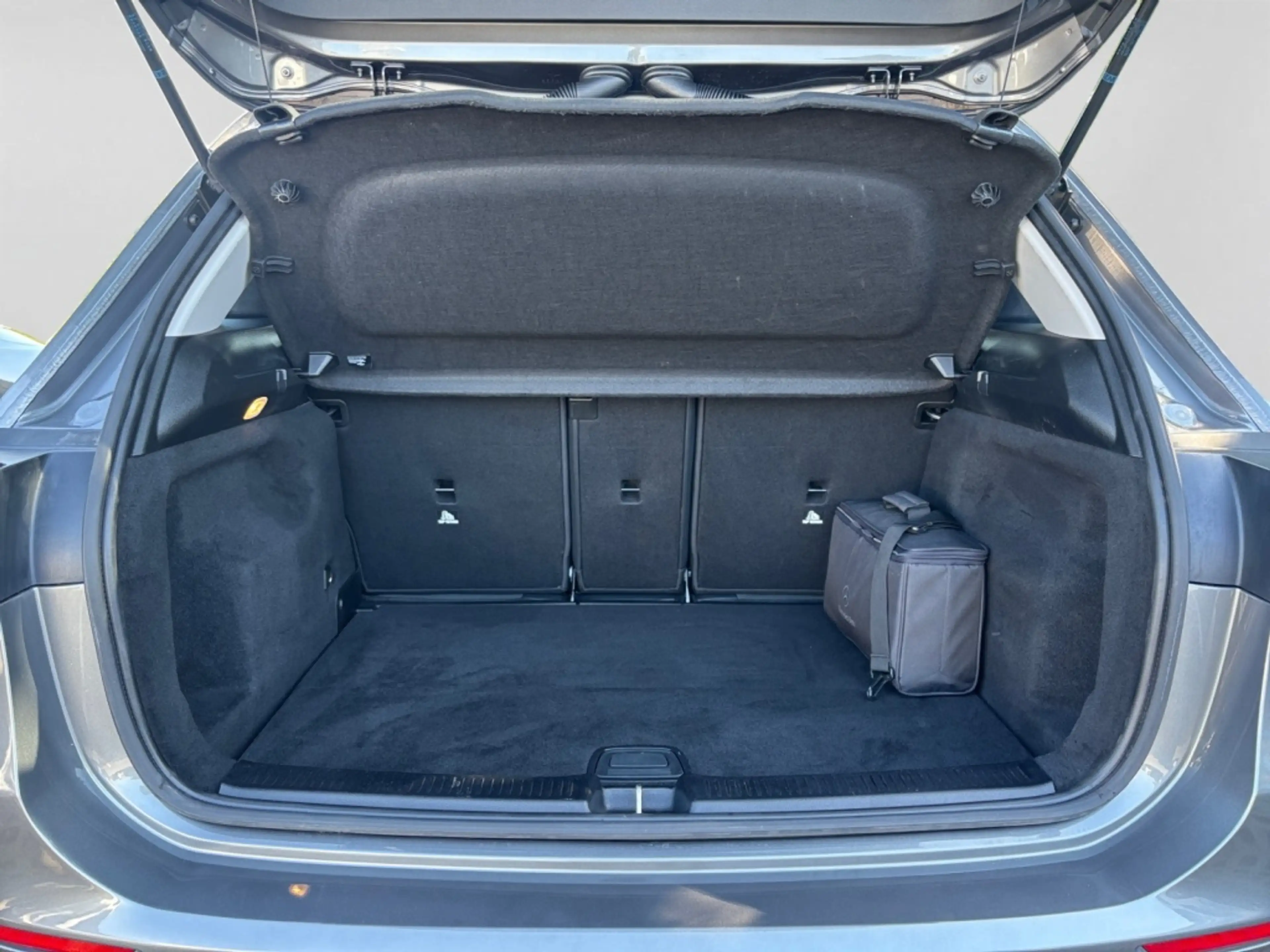 Mercedes-Benz B 250 e AMG|MBEAM|NIGHT|AMBIENTE|MBUX|SHZ|TEMP — photo 14