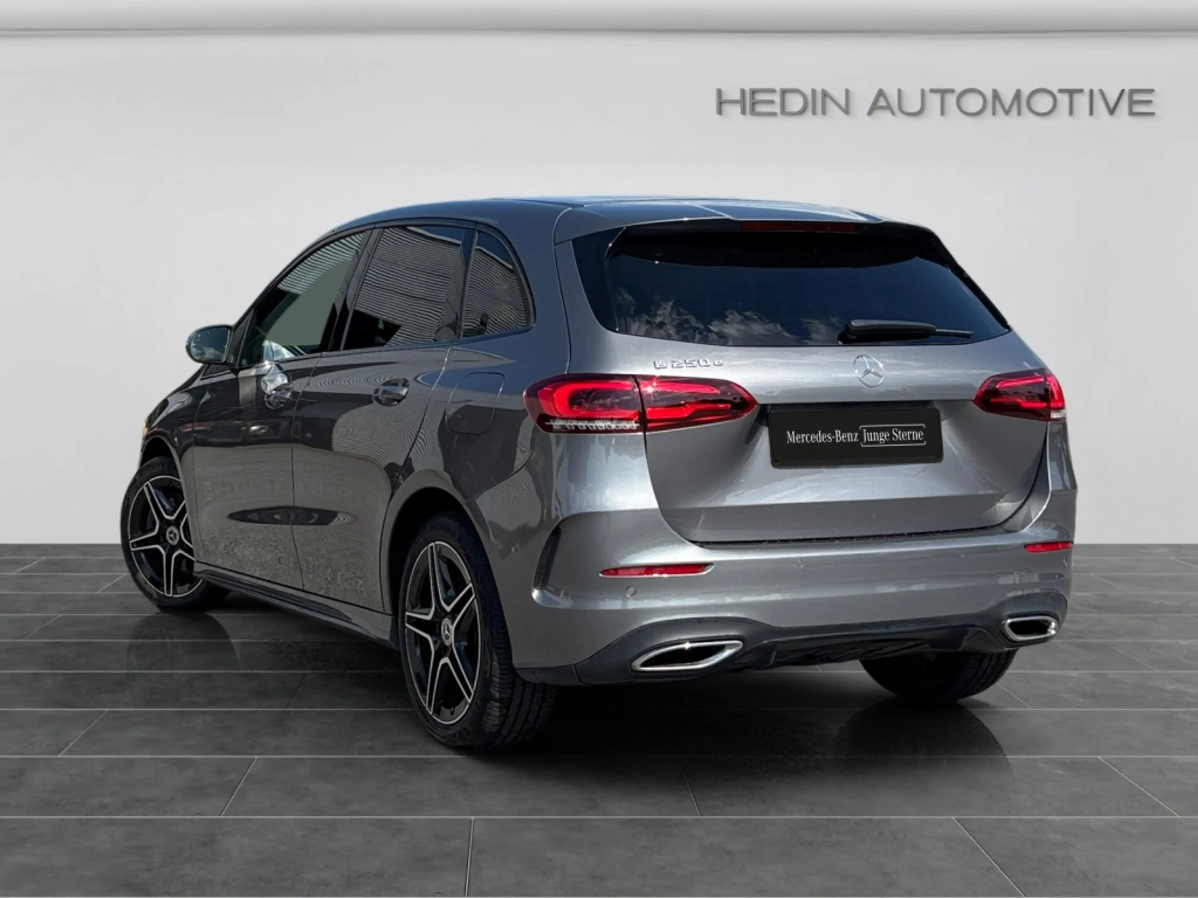 Mercedes-Benz B 250 e AMG|MBEAM|NIGHT|AMBIENTE|MBUX|SHZ|TEMP — photo 4