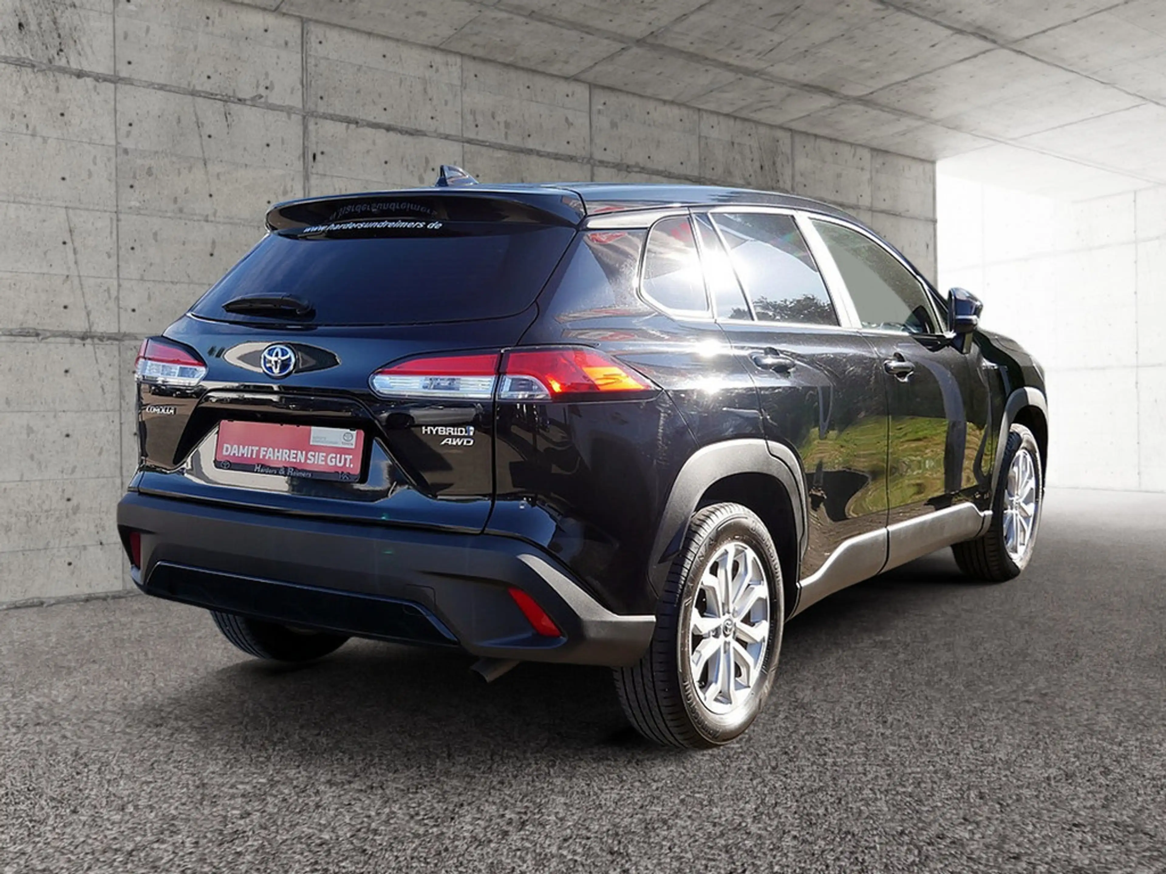 Toyota Corolla Cross 2.0 VVT-i Hybrid AWD Active LED — photo 7
