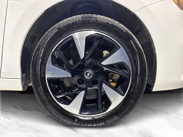Opel Corsa-E view 8
