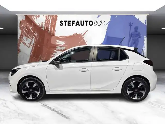 Opel Corsa-E view 4