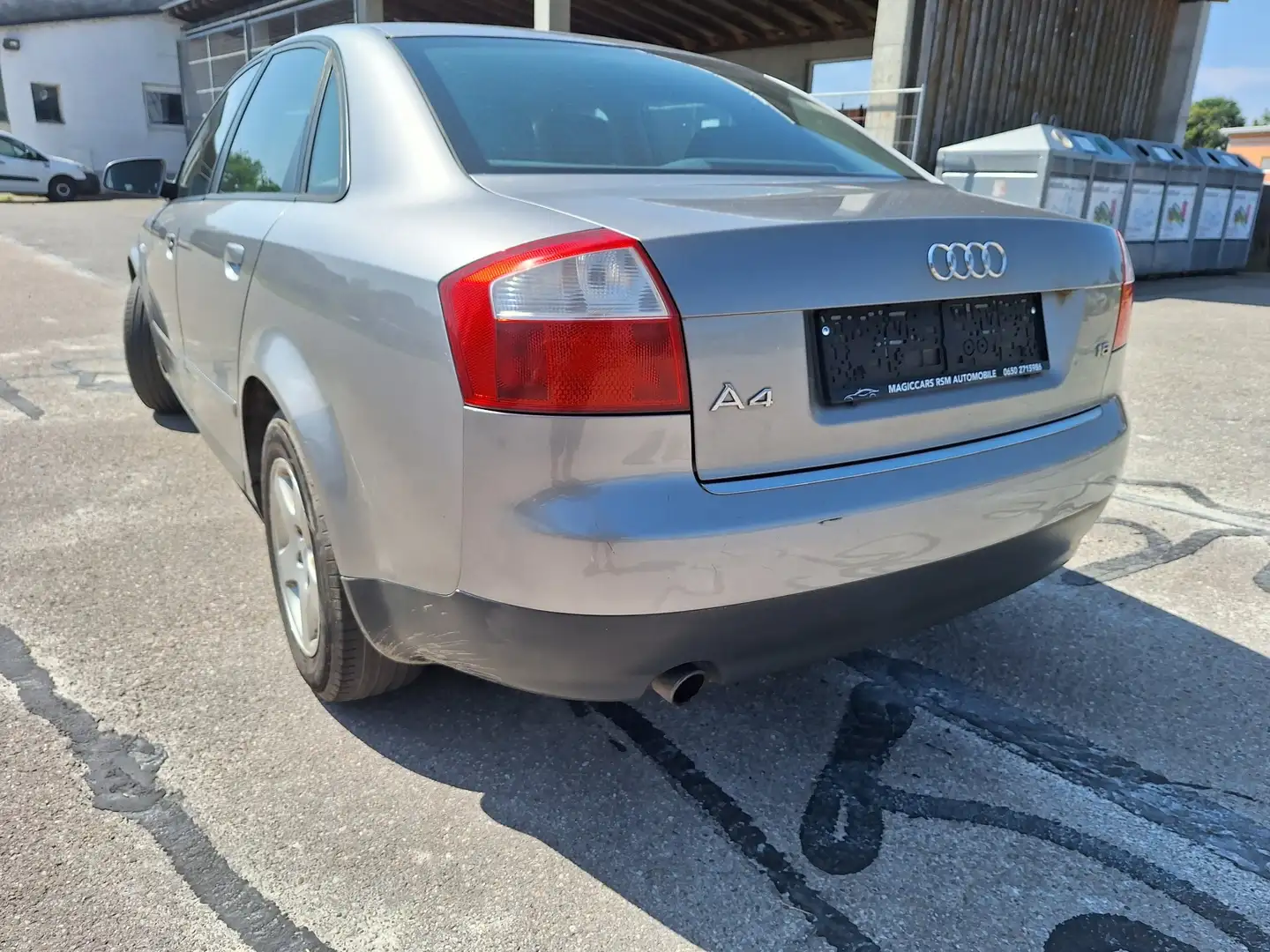 Audi A4 1,6 Argent - 2