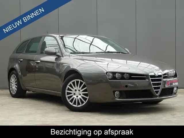 Alfa Romeo 159 Sportwagon 1.9 JTS Distinctive * INRUIL KOOPJE!*