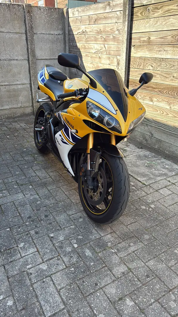 Yamaha YZF-R1 full power Amarillo - 2