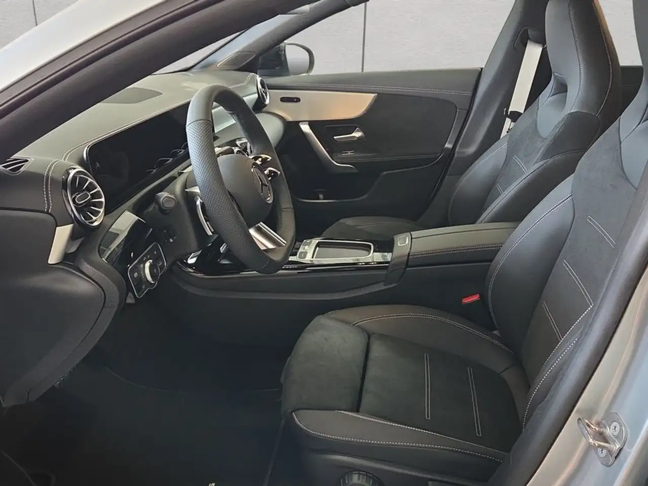 Mercedes-Benz CLA 200 CLA 10