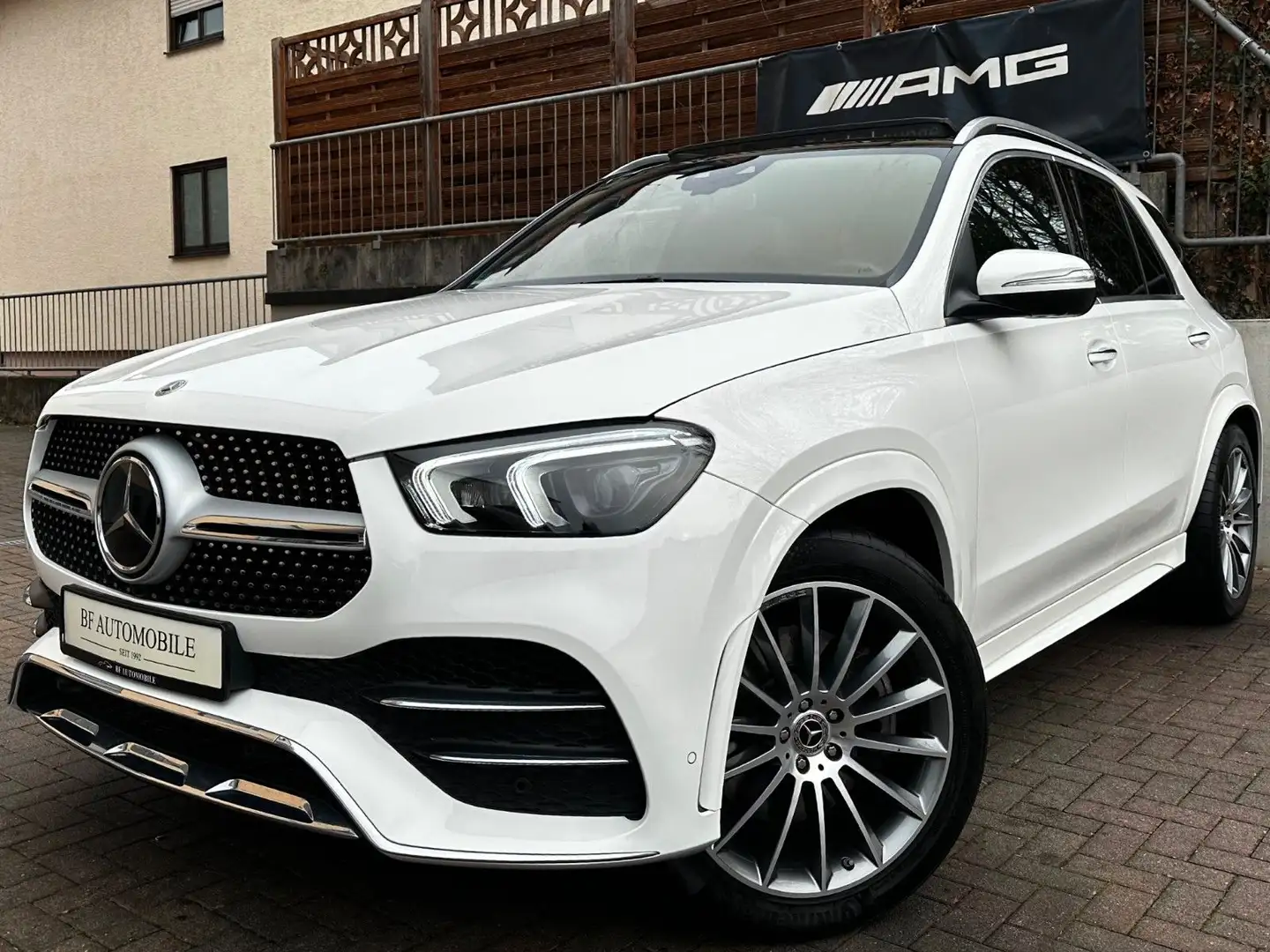 Mercedes-Benz GLE 450 4M AMG 7Sitzer*E-Active*3xTV*Massage*AHK Wit - 1
