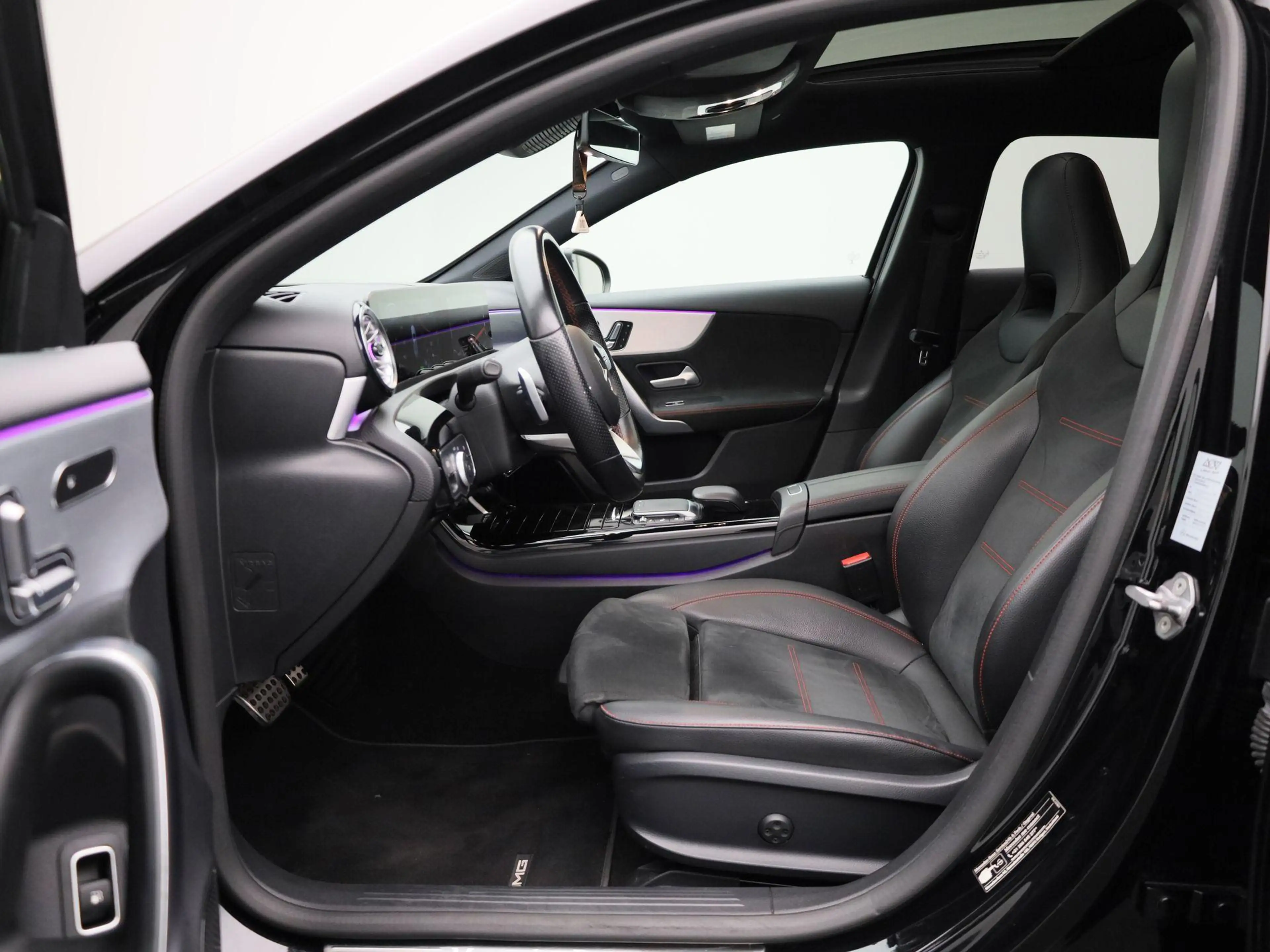 Mercedes-Benz A 250 e Business Solution AMG Limited | PANO | Achteruit — photo 11