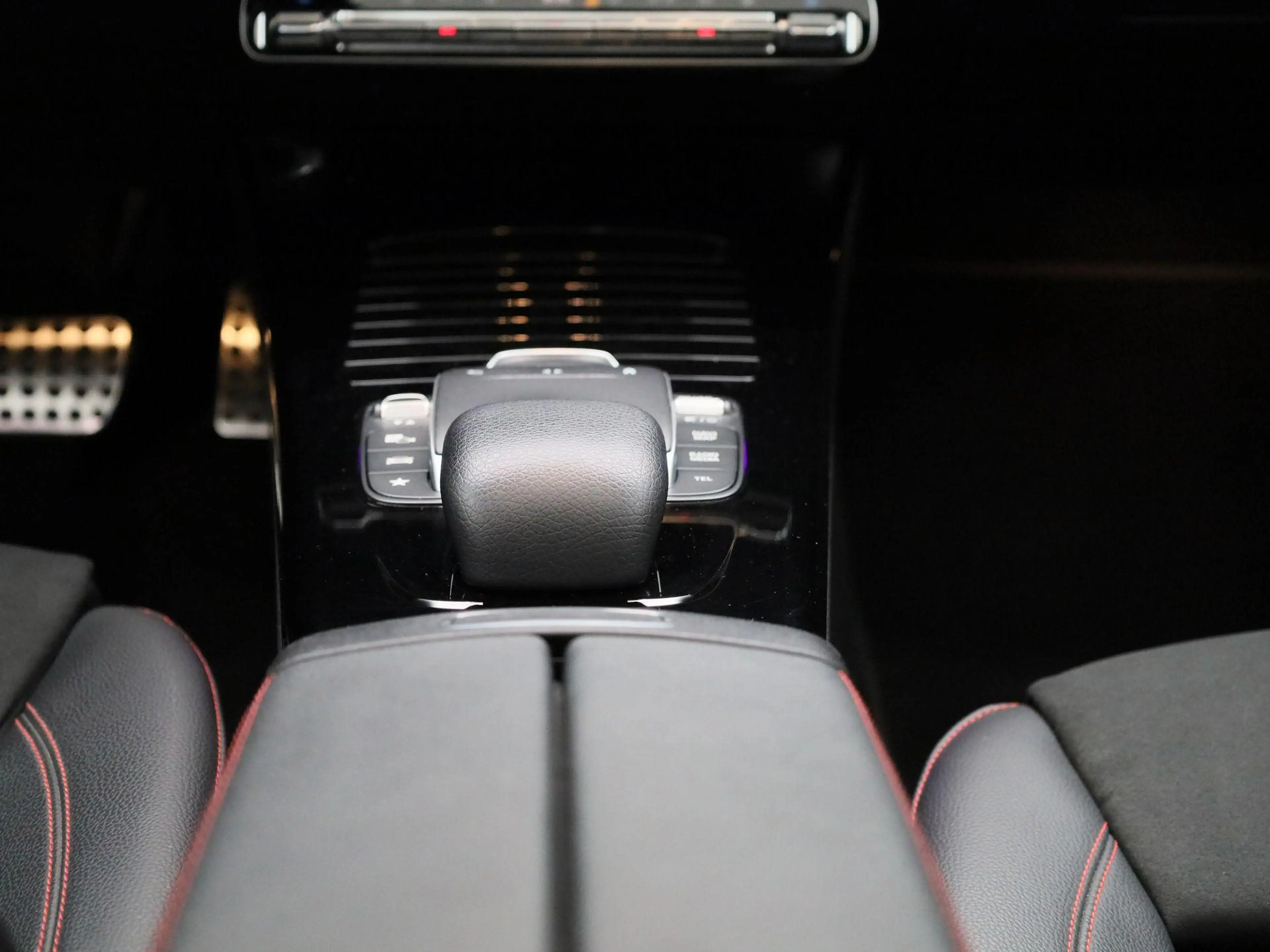 Mercedes-Benz A 250 e Business Solution AMG Limited | PANO | Achteruit — photo 10