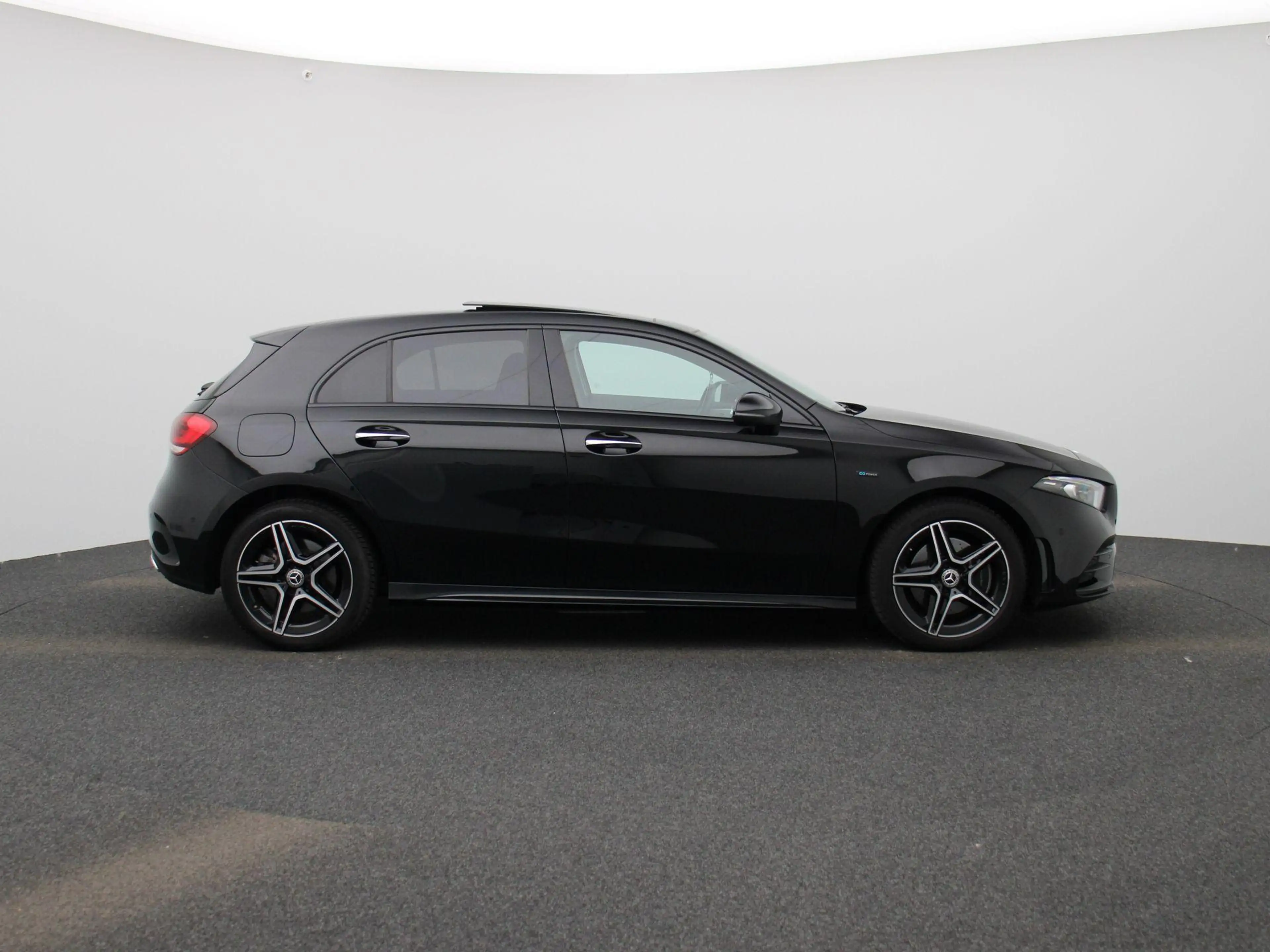Mercedes-Benz A 250 e Business Solution AMG Limited | PANO | Achteruit — photo 6