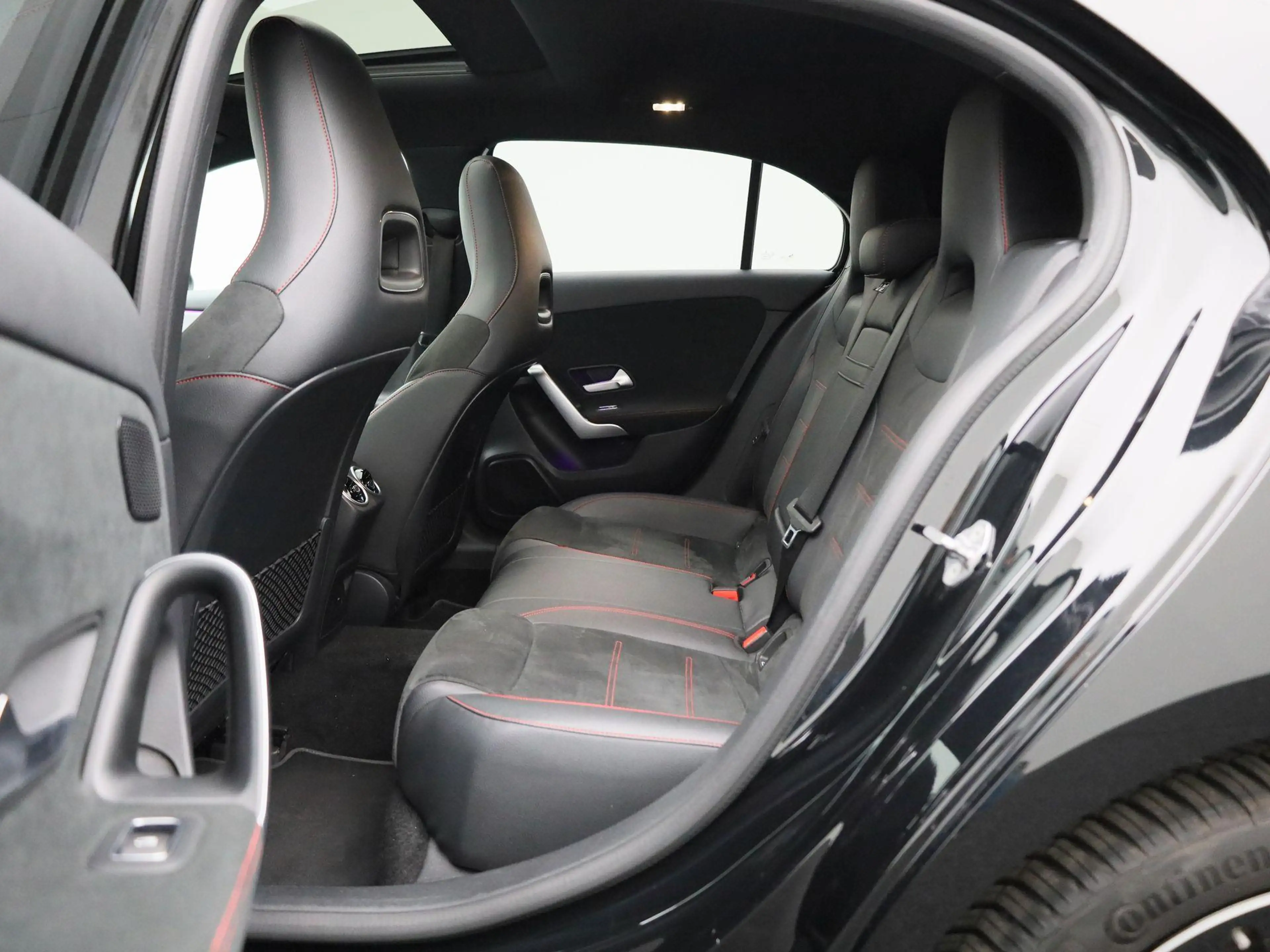 Mercedes-Benz A 250 e Business Solution AMG Limited | PANO | Achteruit — photo 12