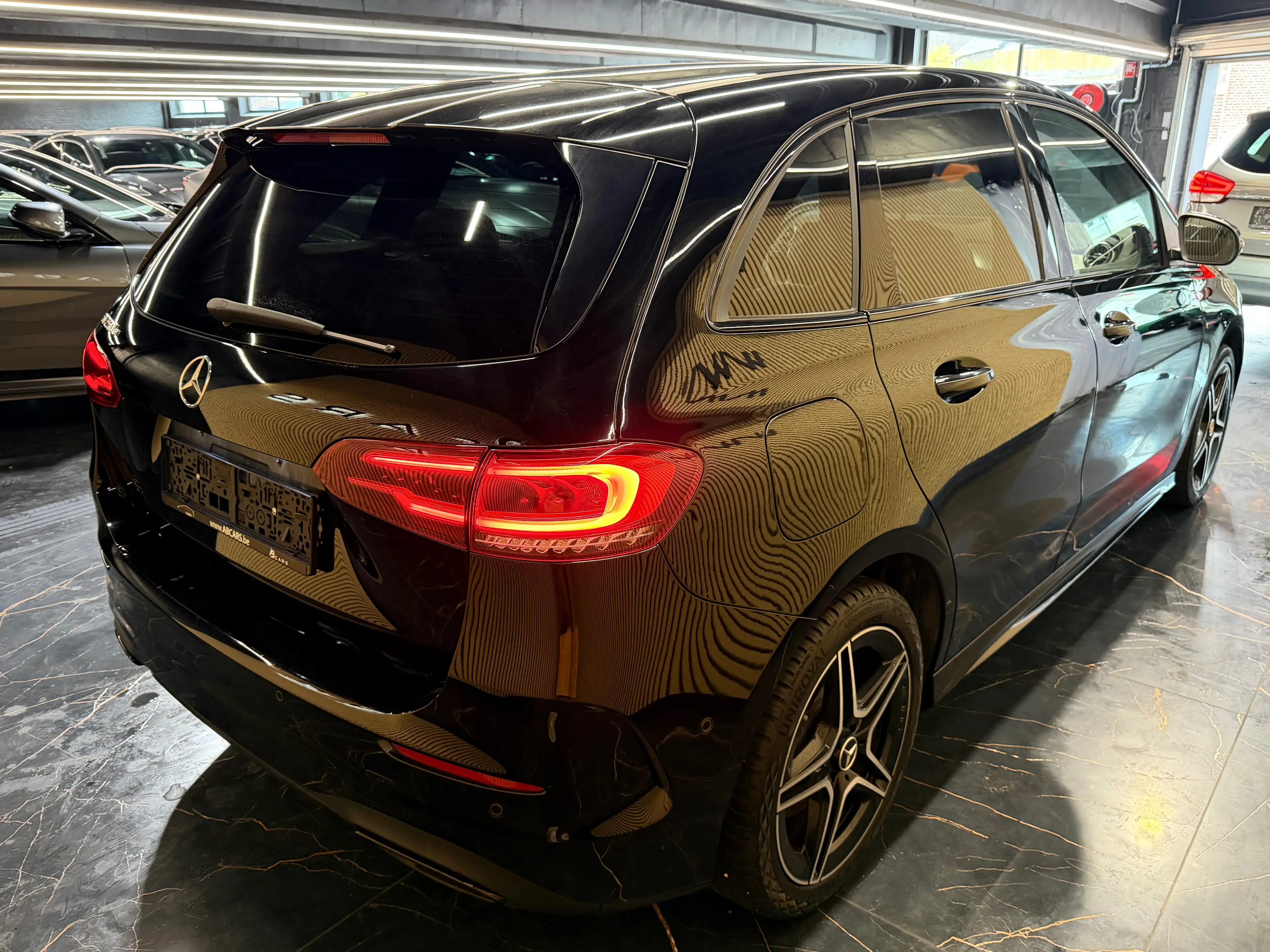 Mercedes-Benz B 250 E PHEV PACK AMG ** GARANTIE 12 MOIS ** — photo 6