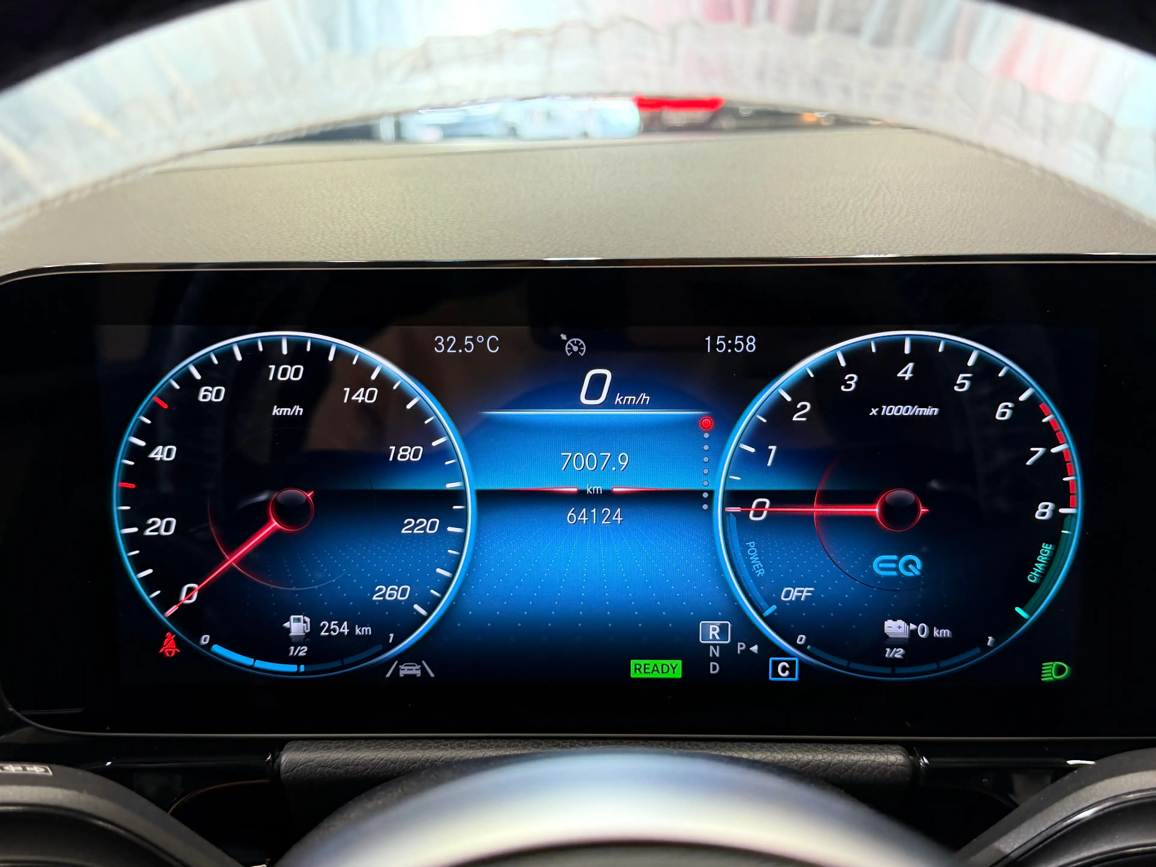 Mercedes-Benz B 250 E PHEV PACK AMG ** GARANTIE 12 MOIS ** — photo 15