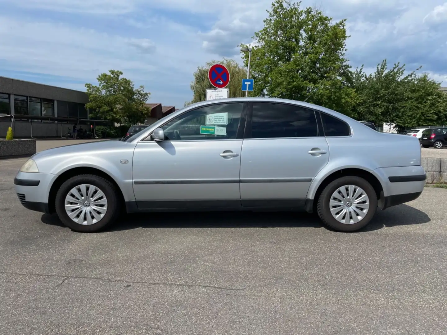 Volkswagen Passat Lim. Trendline Silber - 2