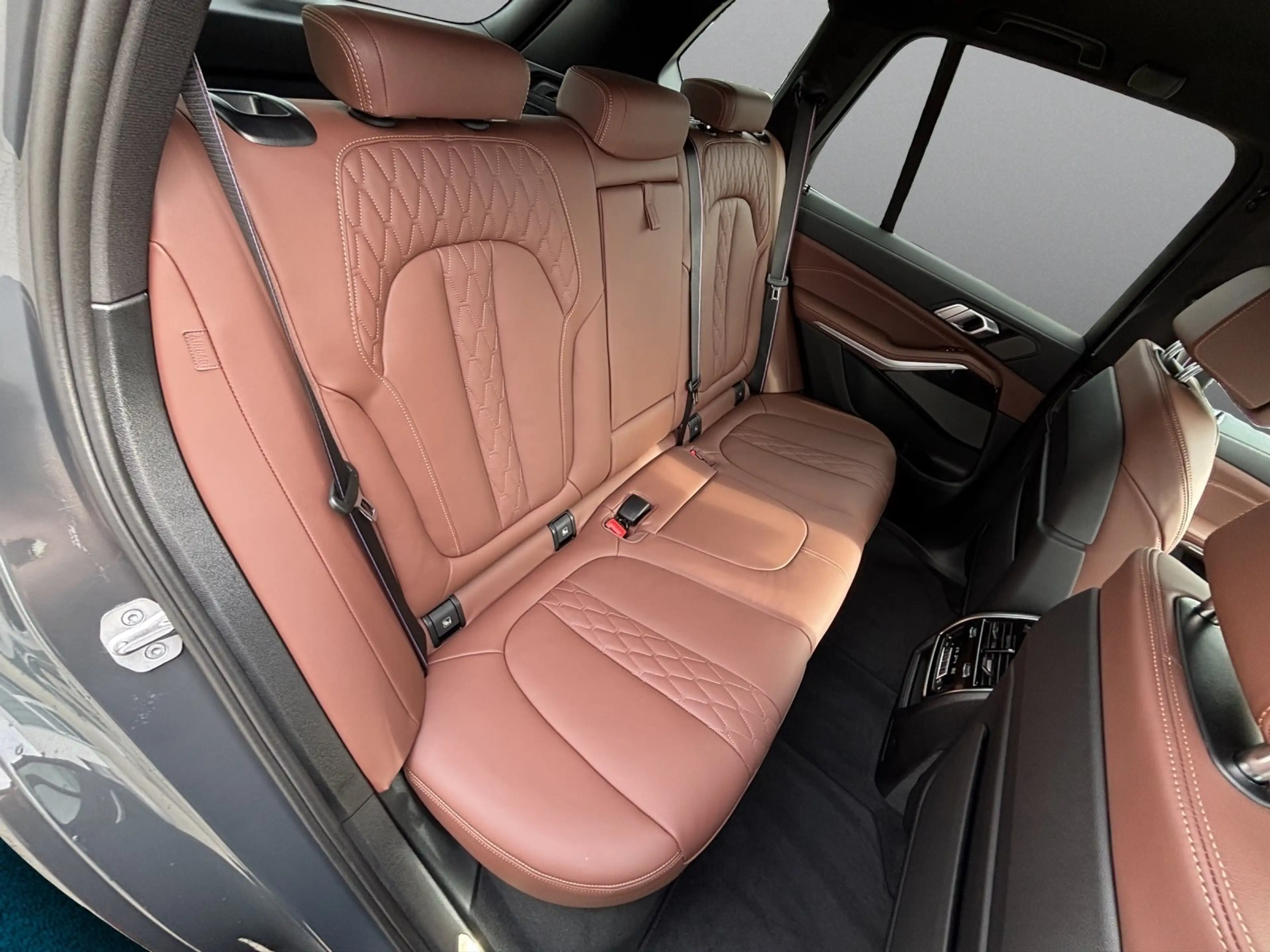 BMW X5 M60i xDrive M Sportpaket AHK+Navi+MA-Sitz+SHZ — photo 19