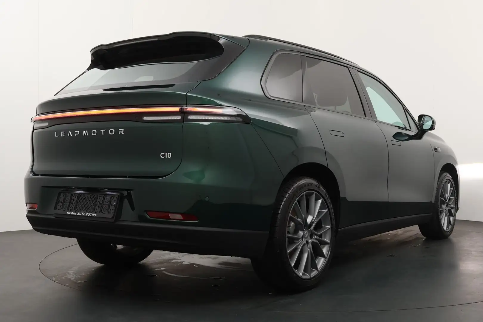 Leapmotor C10 Design 69.9 kWh 217pk | Navigatie | Camera | Stoel Verde - 2